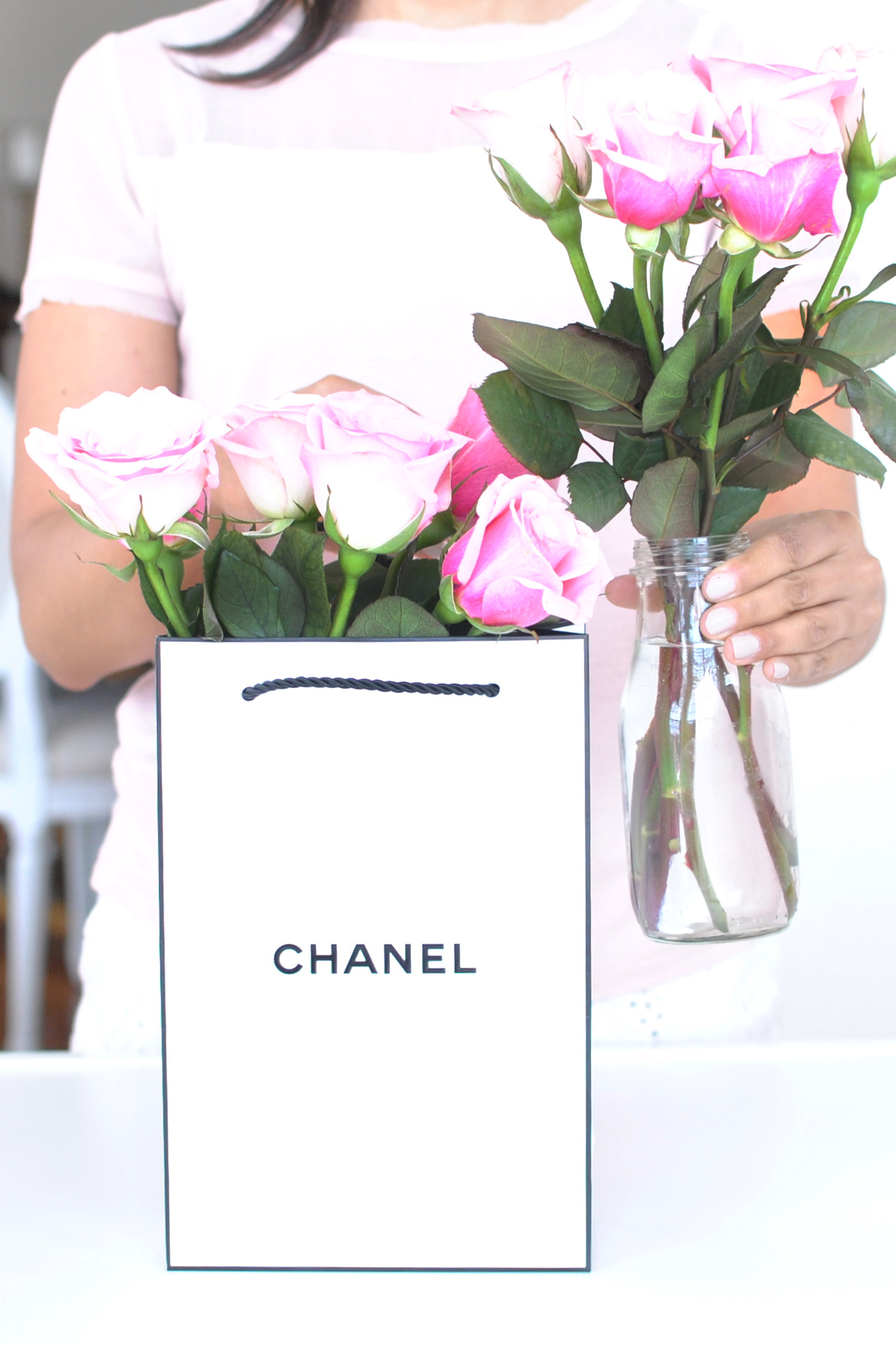 CHANEL - N°5, A LEGENDARY FRAGRANCE A timeless floral bouquet with a  sensual trail. Discover on chanel.com/-N5_HOLIDAY_2022_CHANEL