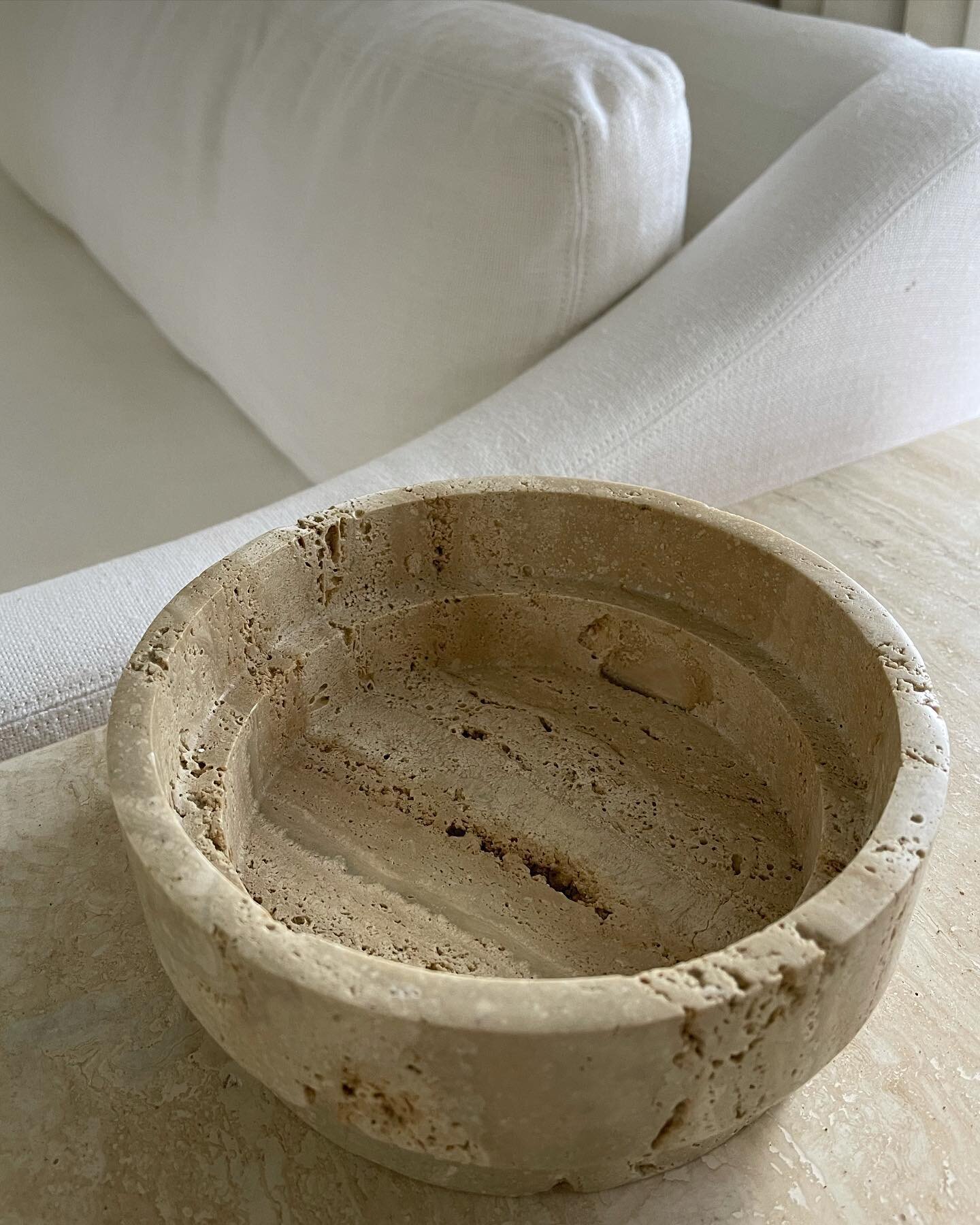 @offwhitepalette New Arrivals are here including this Honed Travertine Bowl. 🤩 It&rsquo;s upscale visual, and muted tone grants elegance to any interior. 

#nthomespaces #interiorspaces #neutralaesthetics #cornersofmyhome #aesthetic #homeaesthetics 