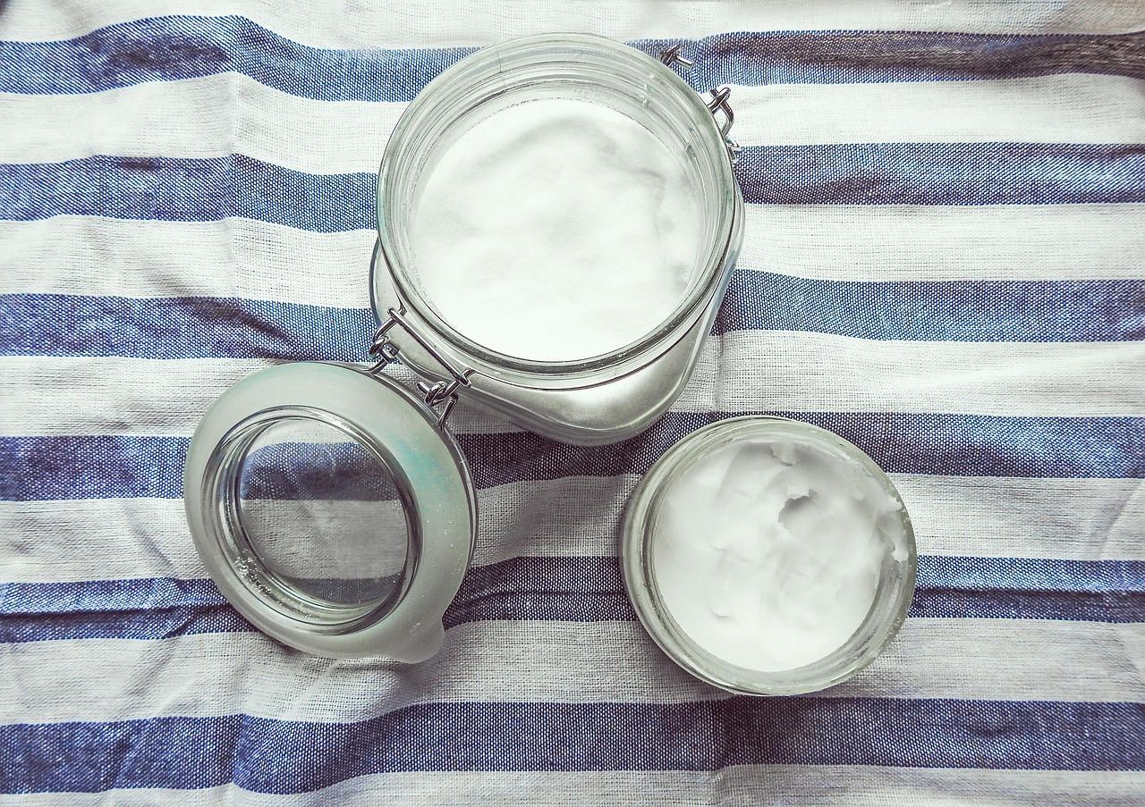 10+Ways+to+Add+Coconut+Oil+Into+Your+Life+|+Lean+and+Green+Body+Blog.jpeg