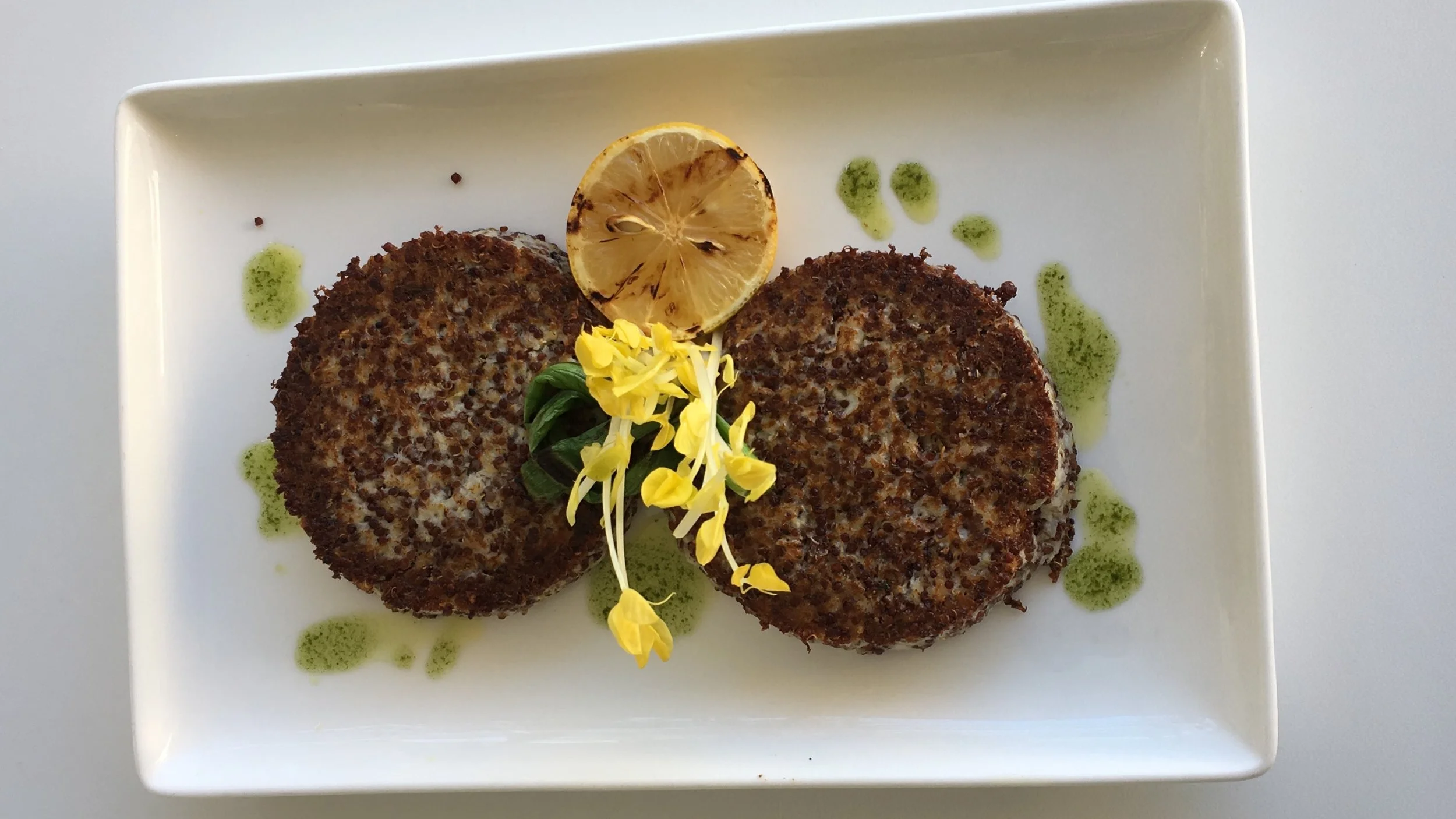 cauliflower+quinoa+cakes.jpg