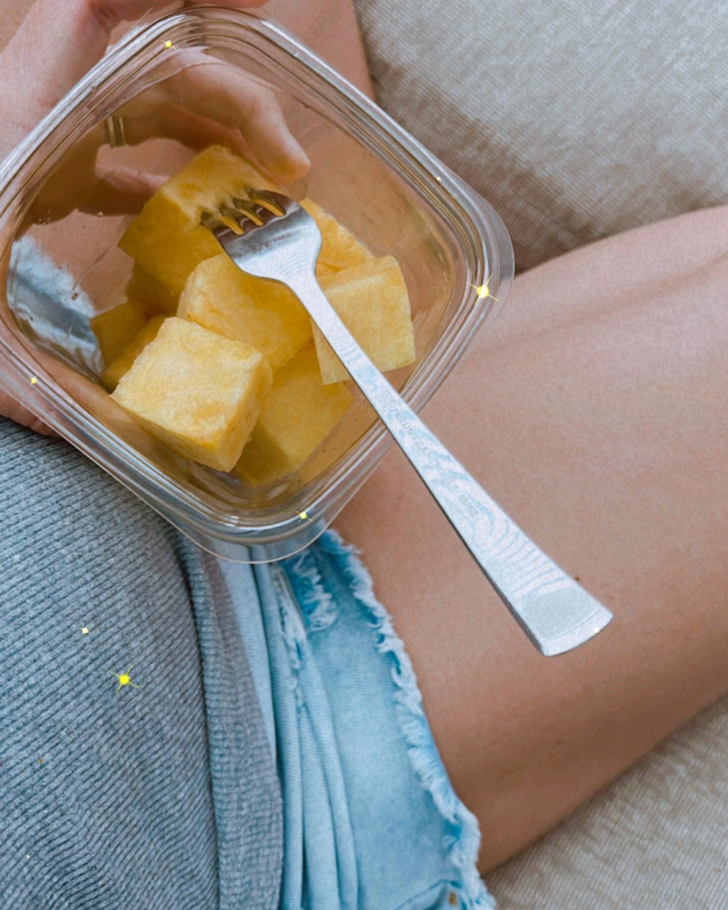 did you know pineapple can help fight nausea during pregnancy??

pineapples are naturally high in vitamin B6, which has been proven to help fight pregnancy related  nausea.

they are also high in vitamin C, fiber and digestive enzymes!

making them a