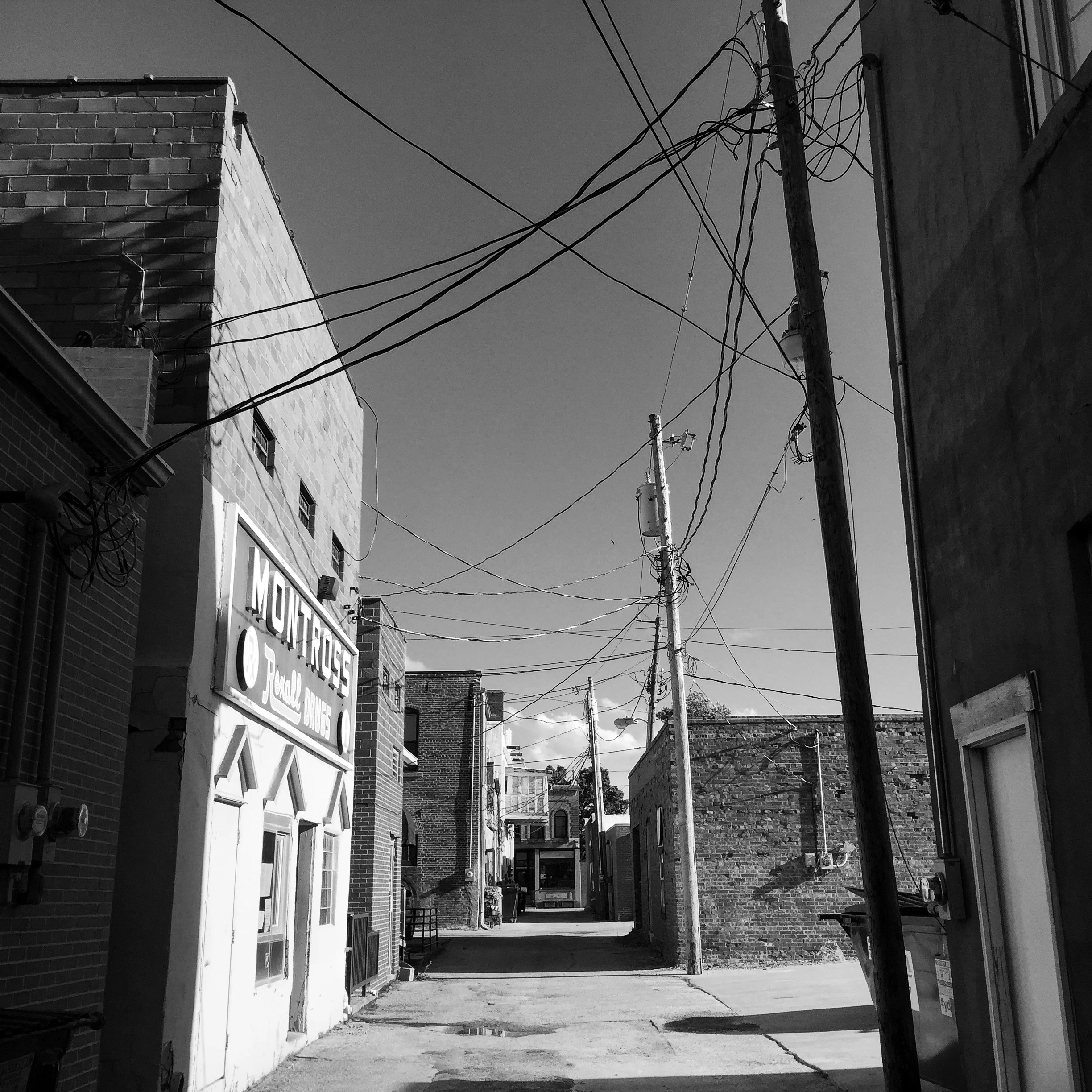Alley. Winters, Iowa.
