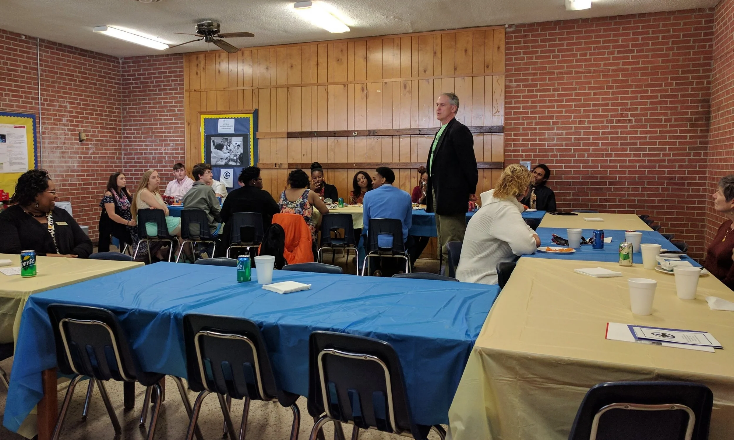  Joe Kronner from MUST-Inov8 talks to the students about his program and the need for more students to go into STEM fields. 