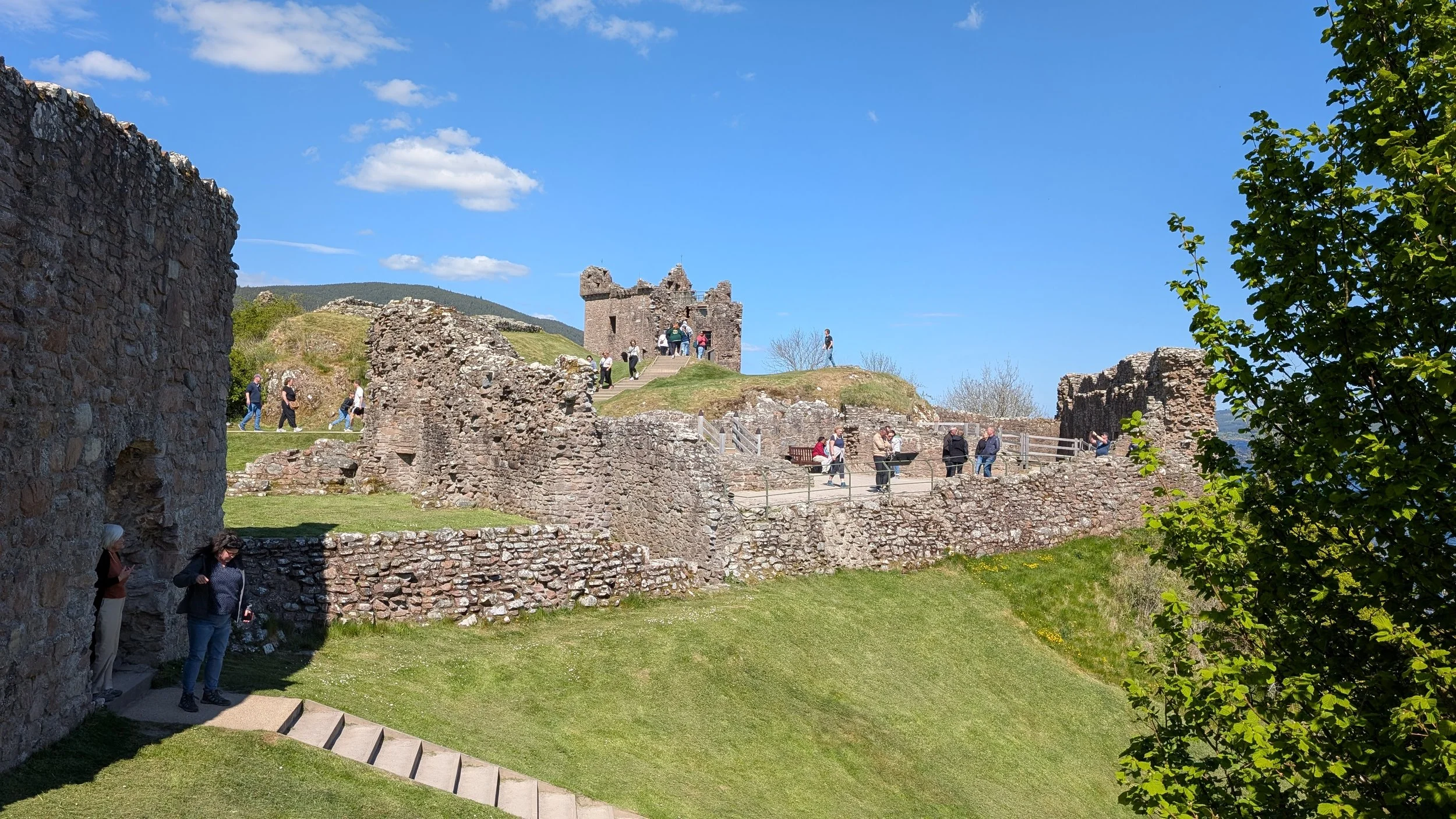 ScotlandCastle2.jpg