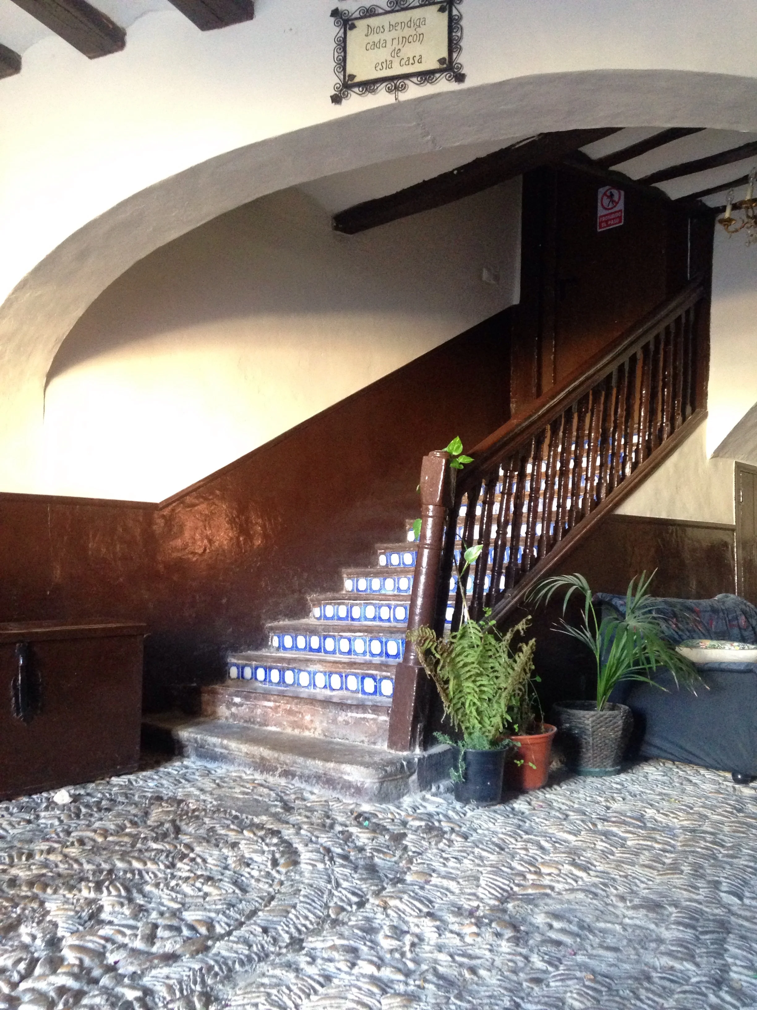 Relaxing in Casa Baztán, a relaxing little albergue