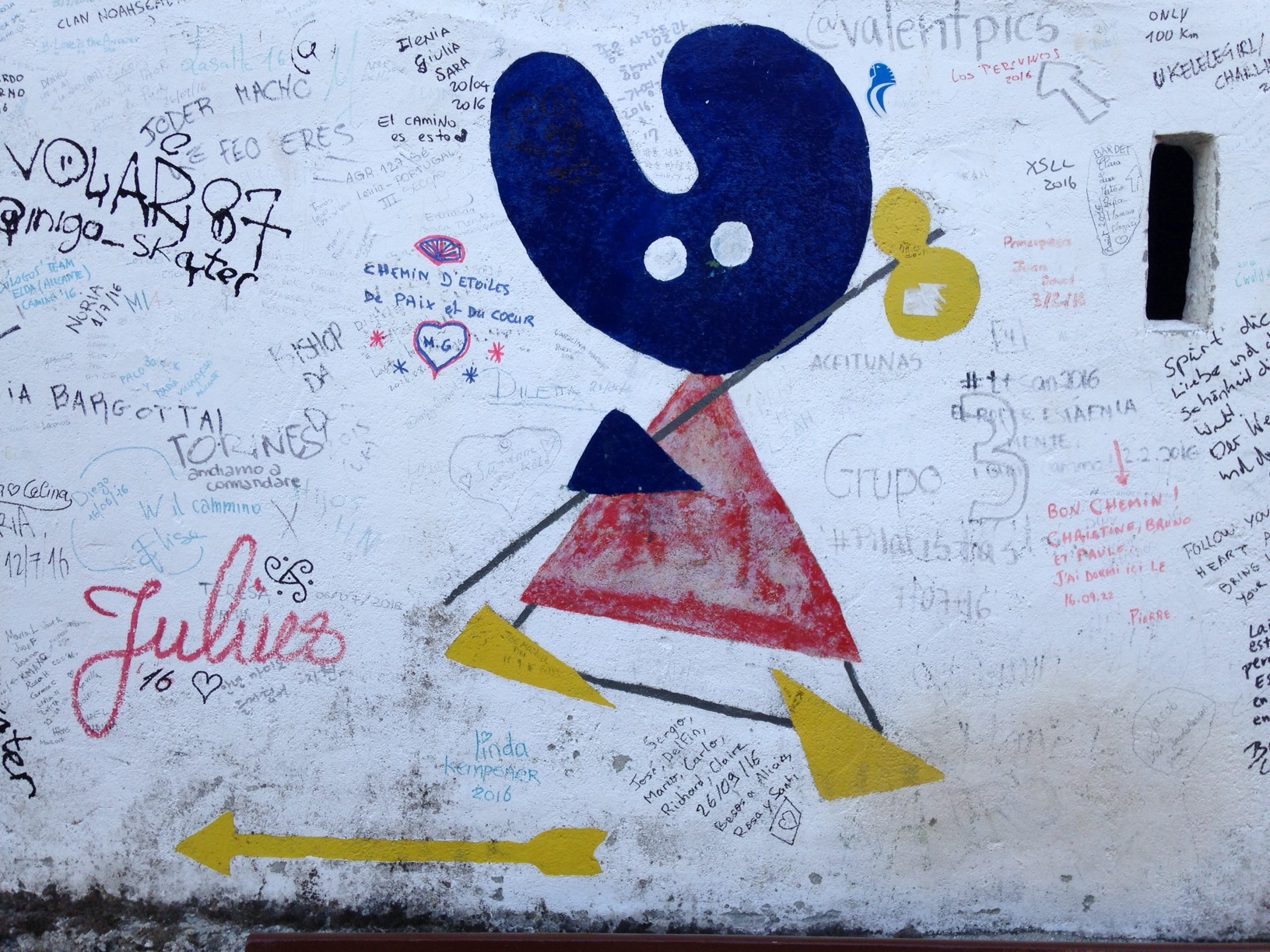 The little Galician Camino mascot. He looks like a Miro inspired peregrino