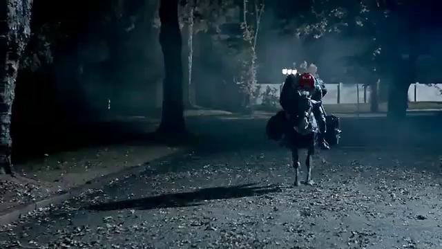 Extra: M&M Headless Horseman: Halloween