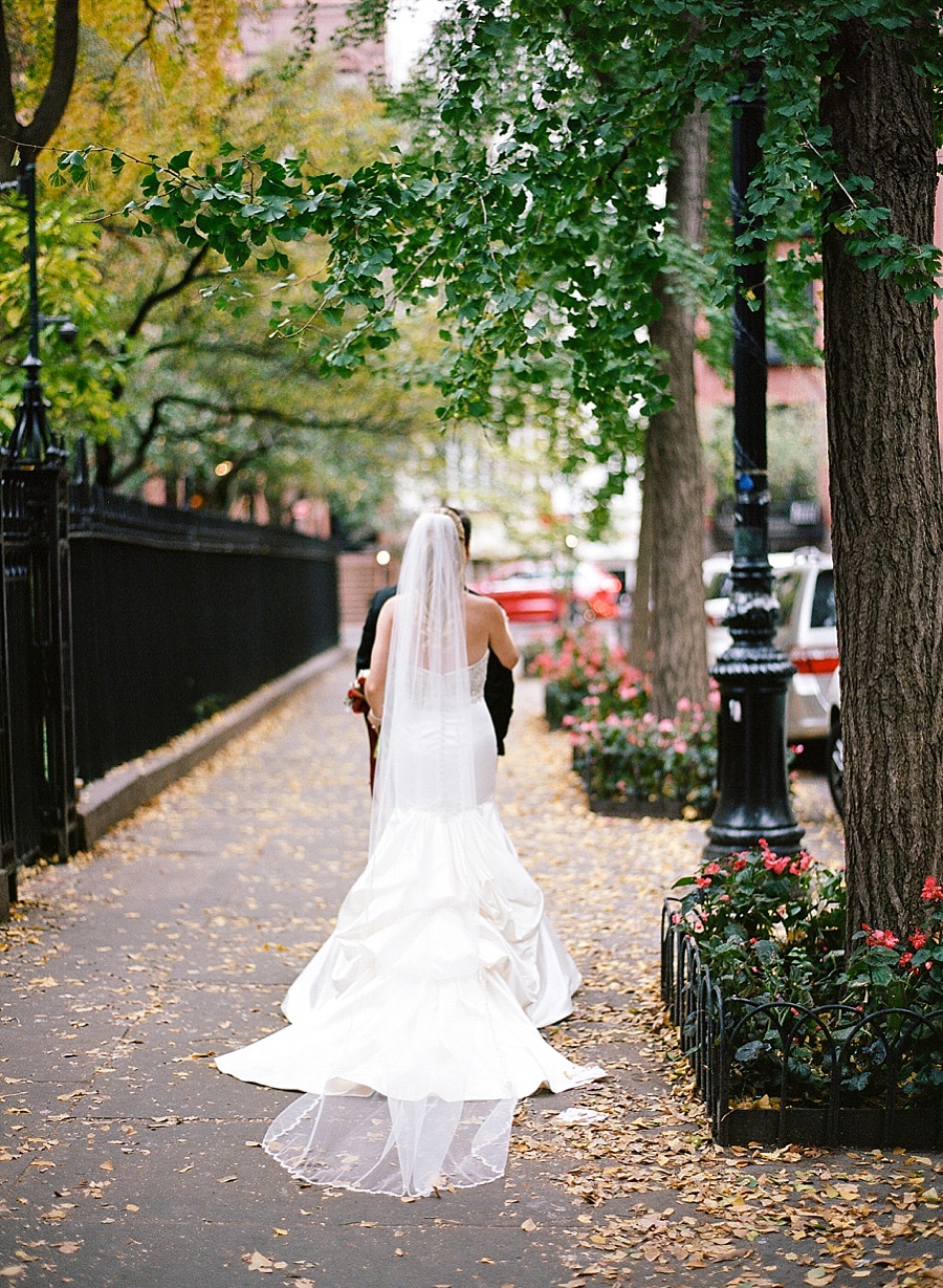 GRAMERCY_PARK_HOTEL_NYC_ROOFTOP_WEDDING_MT_010.jpg