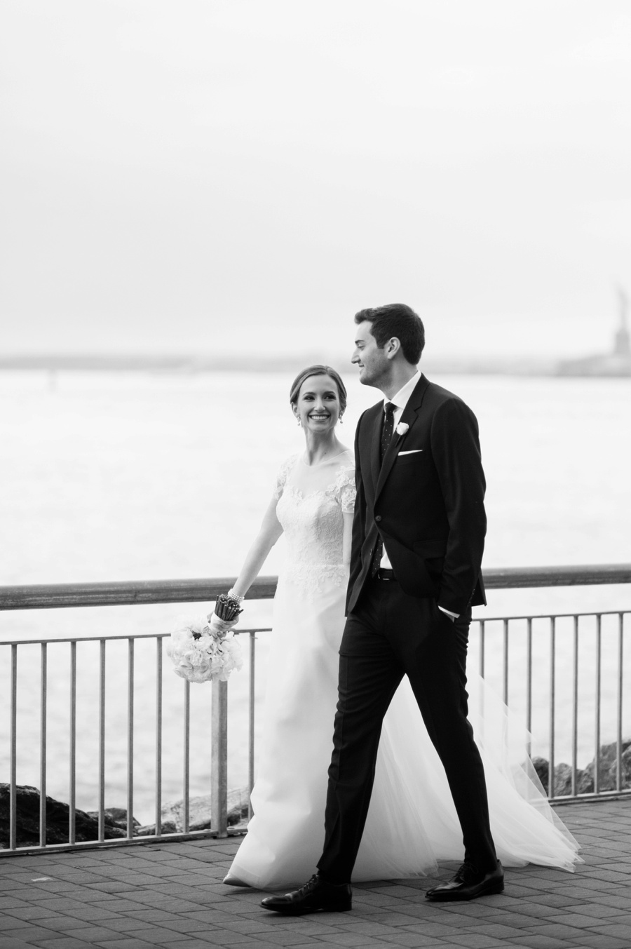 RKP_Liberty_Warehouse_Wedding_Brooklyn_NYC_29.jpg