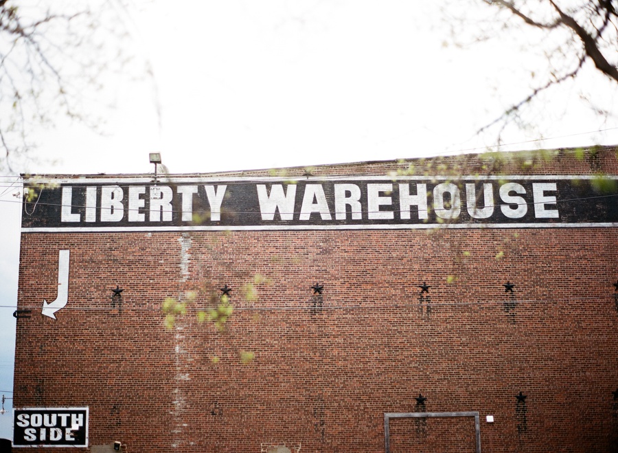 RKP_LIBERTY_WAREHOUSE_BROOKLYN_WEDDING_NYC_022.jpg