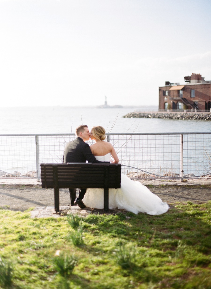 RKP_LIBERTY_WAREHOUSE_BROOKLYN_WEDDING_NYC_036.jpg