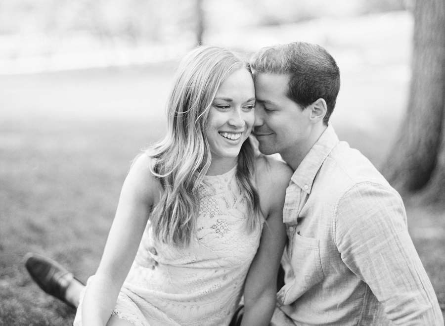 Central_Park_NYC_Engagement_Session_MJ_0010.jpg