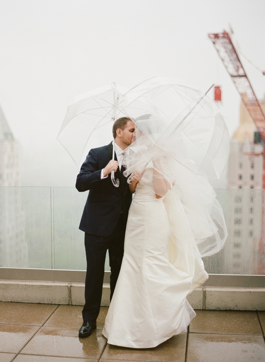 Le_Parker_Meriden_NYC_Rainy_Day_Wedding_TB_0036.jpg