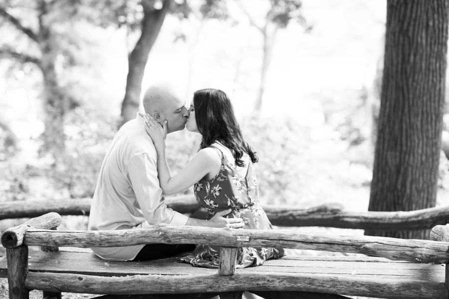 Central_Park_Engagement_Session_NYC_AN_04.jpg
