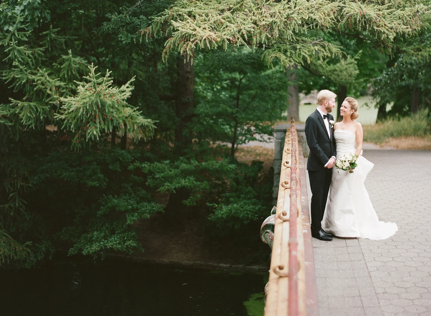 Prospect_Park_Boathouse_Wedding_SW_029.jpg