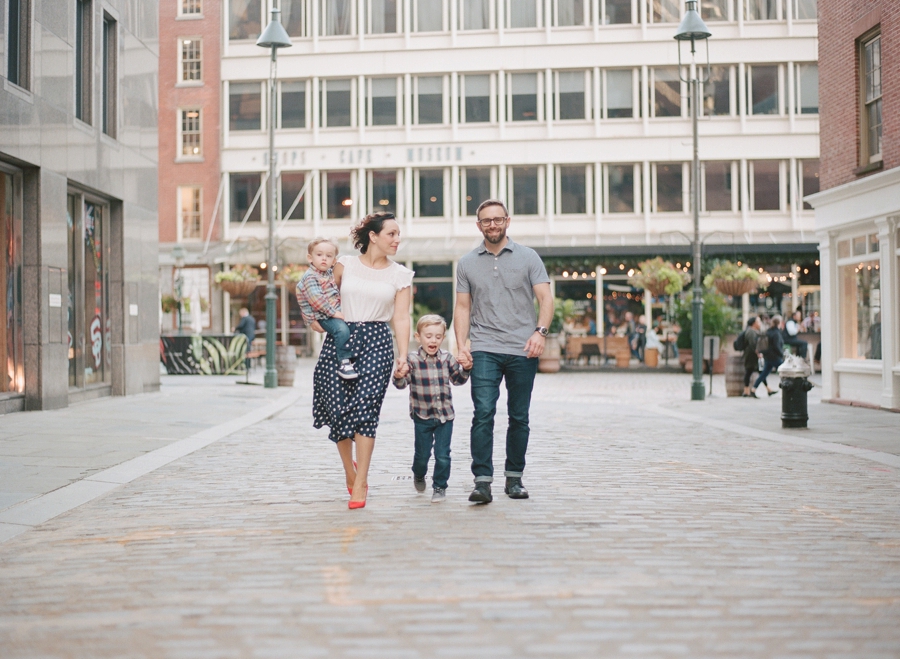 South_Street_Seaport_NYC_Family_Session_010.jpg