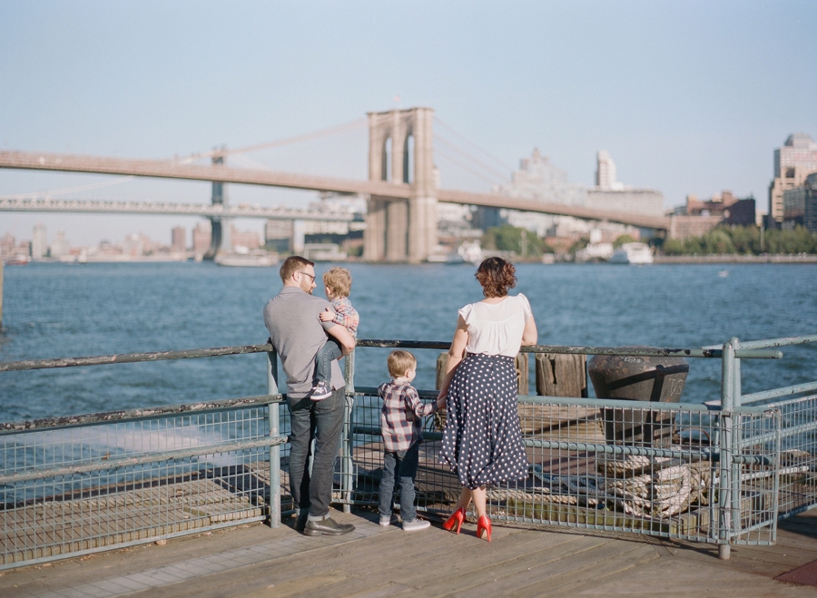 South_Street_Seaport_NYC_Family_Session_015.jpg