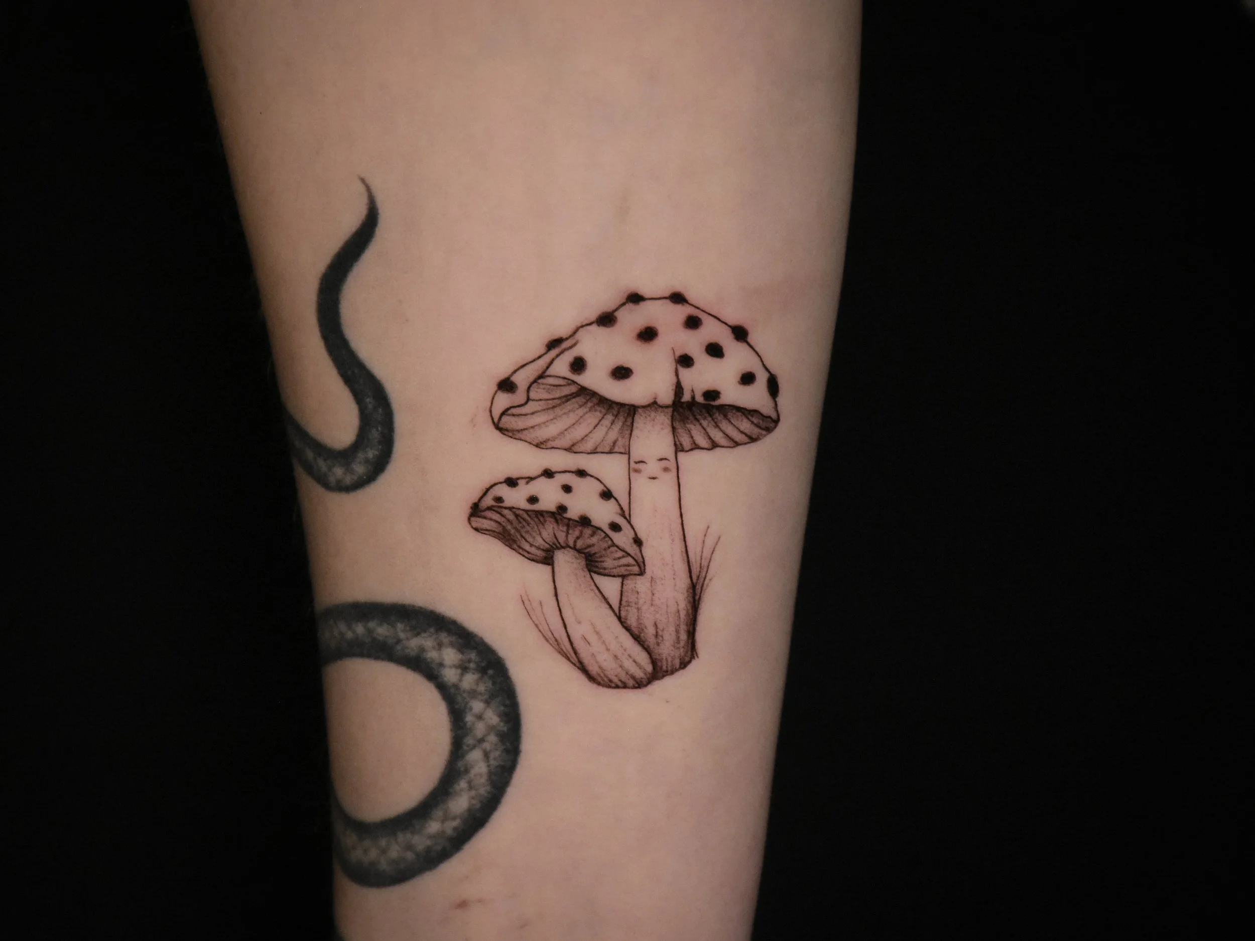 Cute-mushrooms-tattoo.JPG