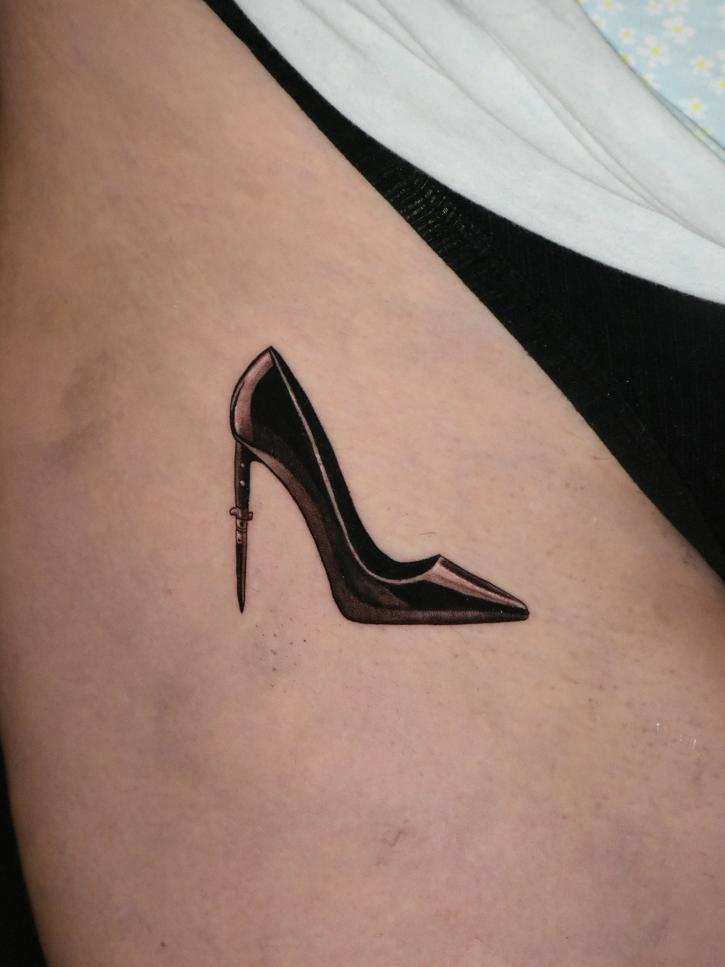 stiletto-knife-tattoo.JPG