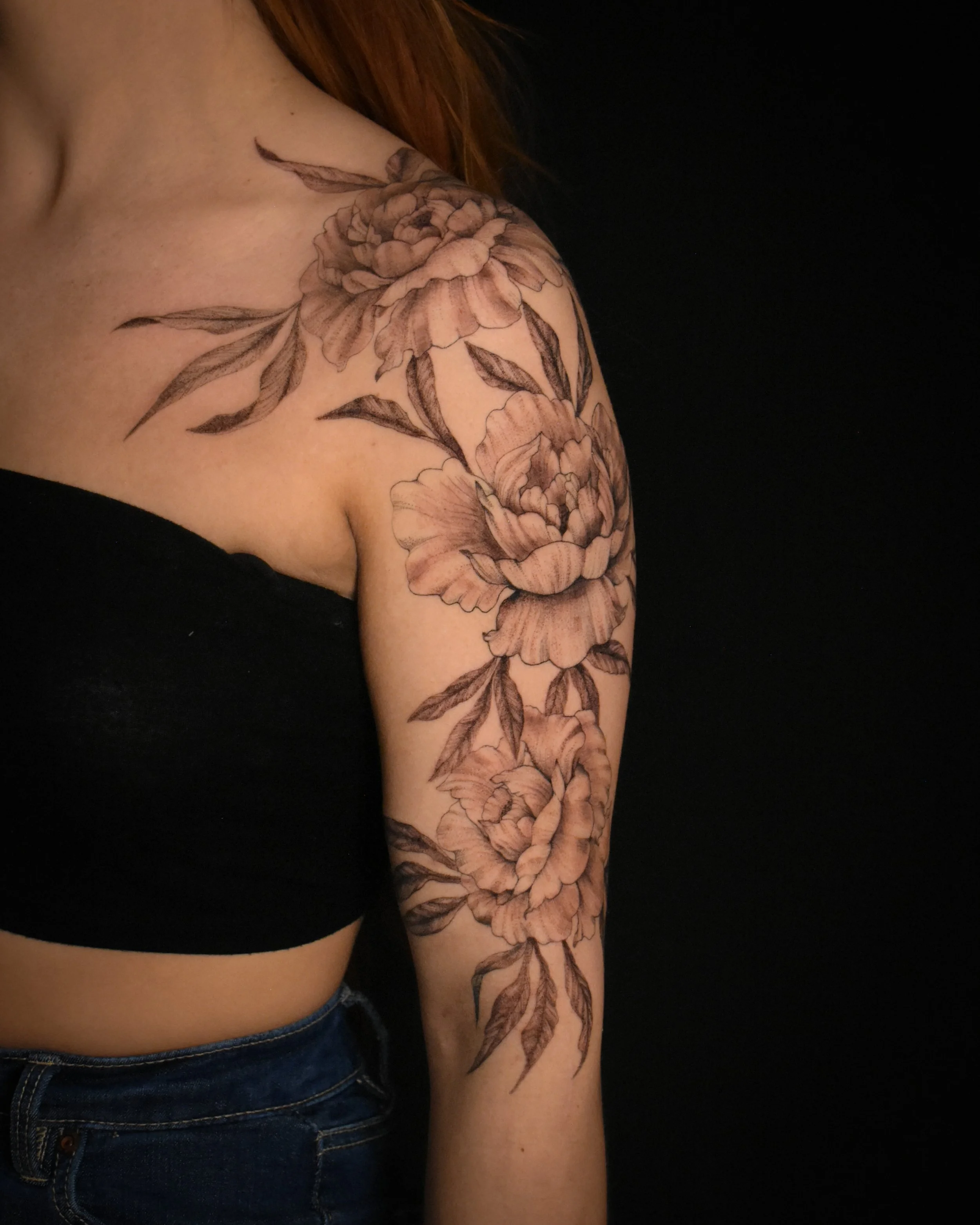 fineline_peony_tattoo_black_and_grey.JPG