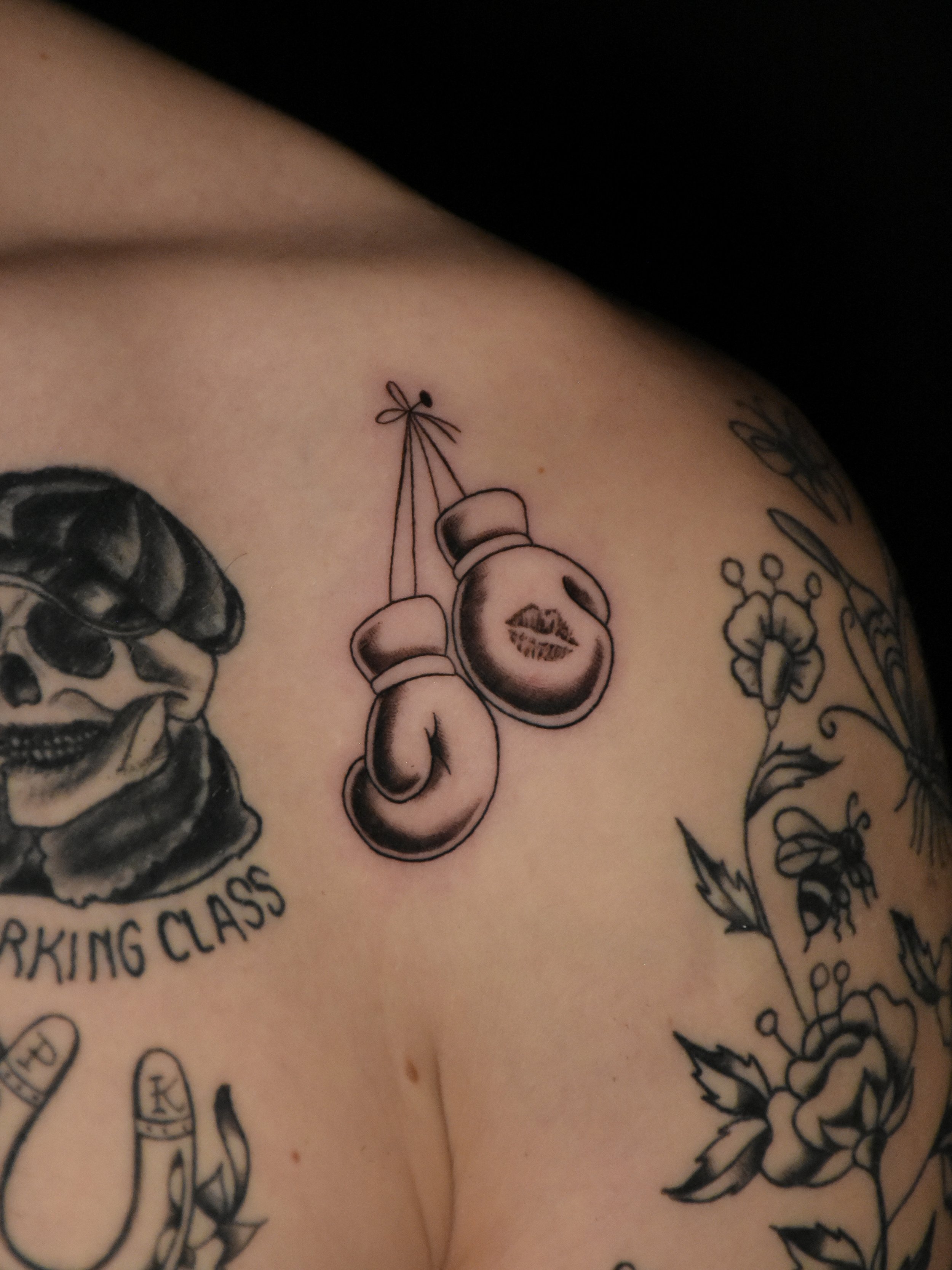 Boxing_gloves_tattoo_fineline.JPG
