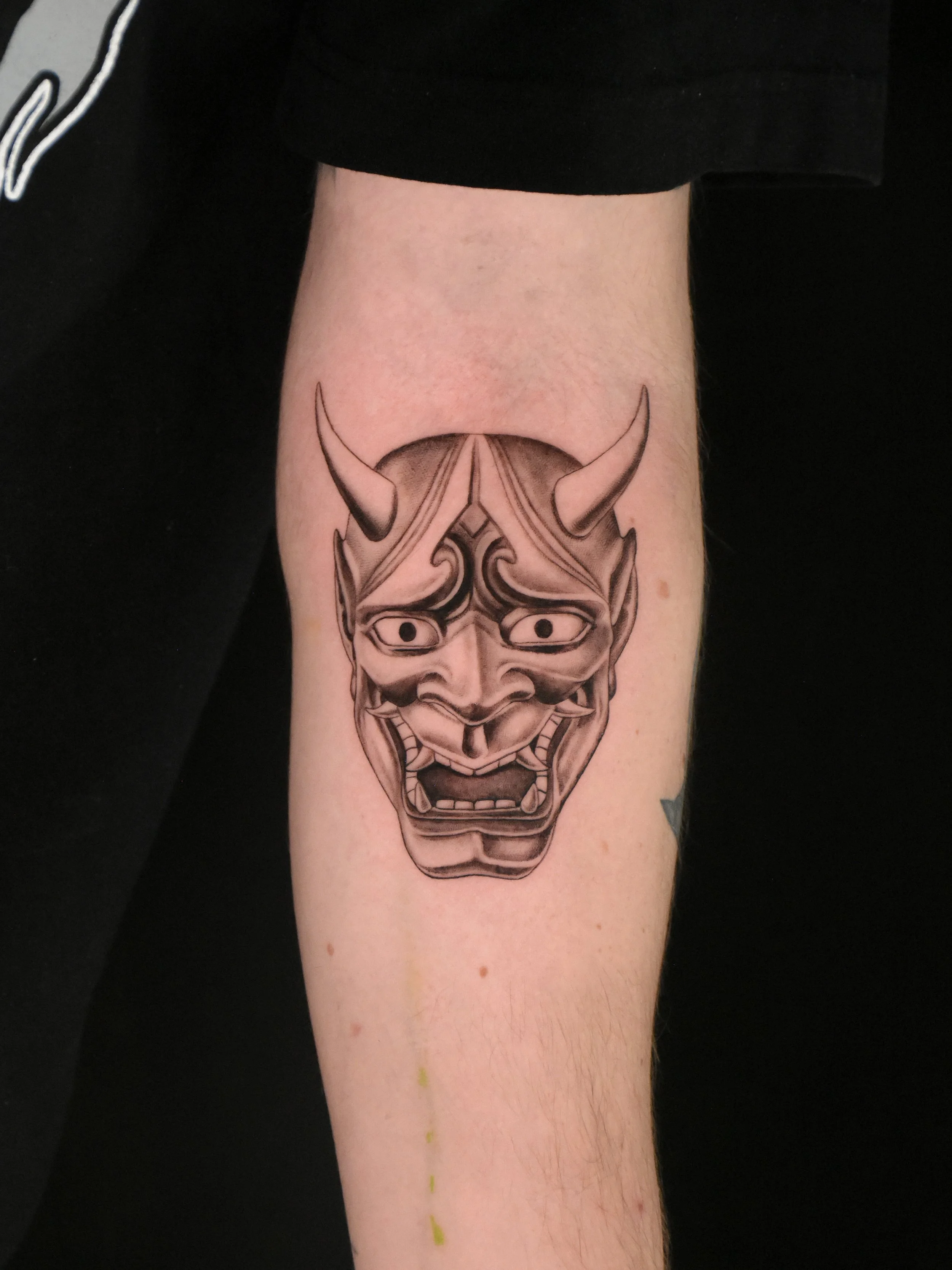 Toronto_best_tattoo_shop_fineline_hannya_mask.JPG