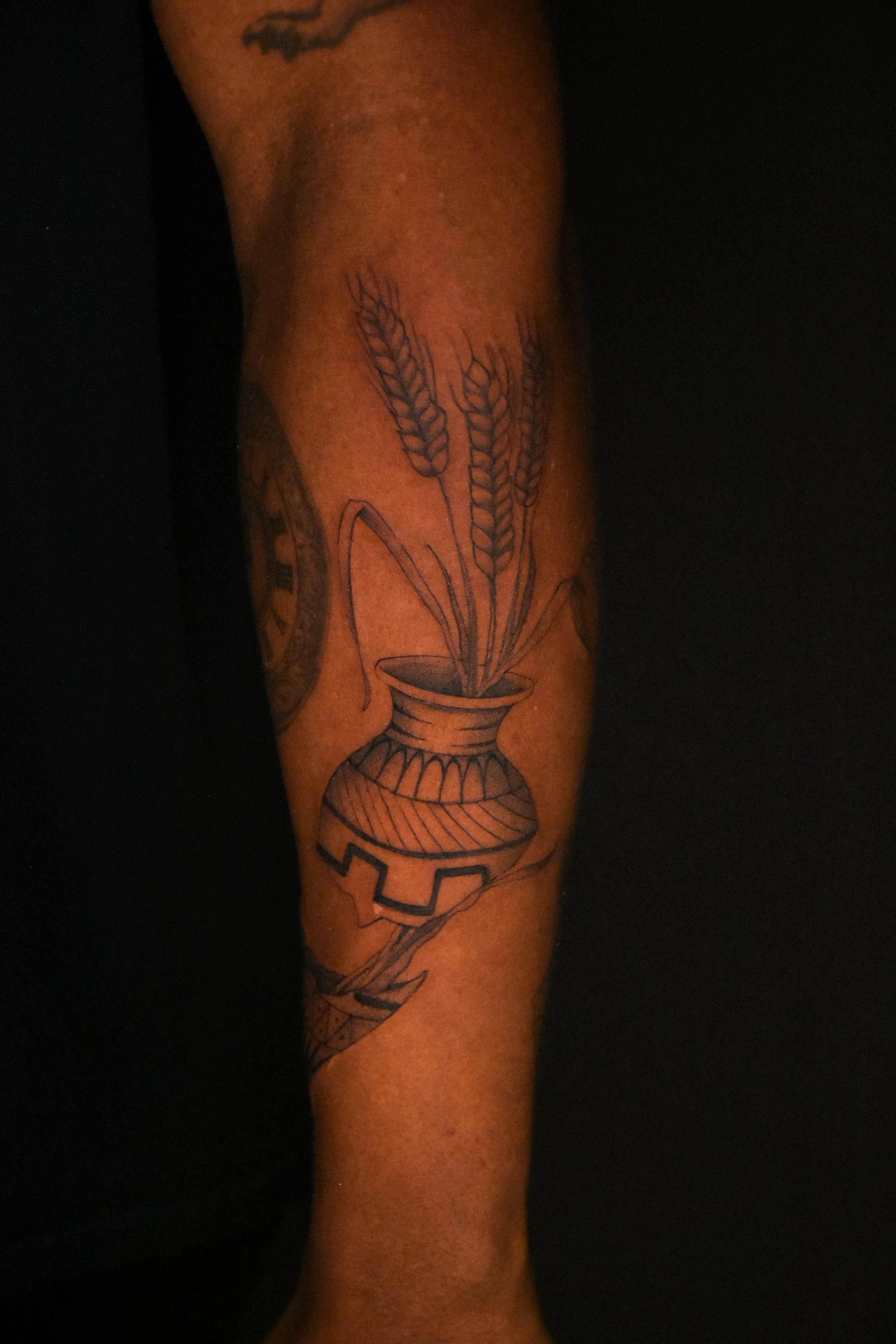 fineline_broken_vase_tattoo_best_toronto_shop.JPG