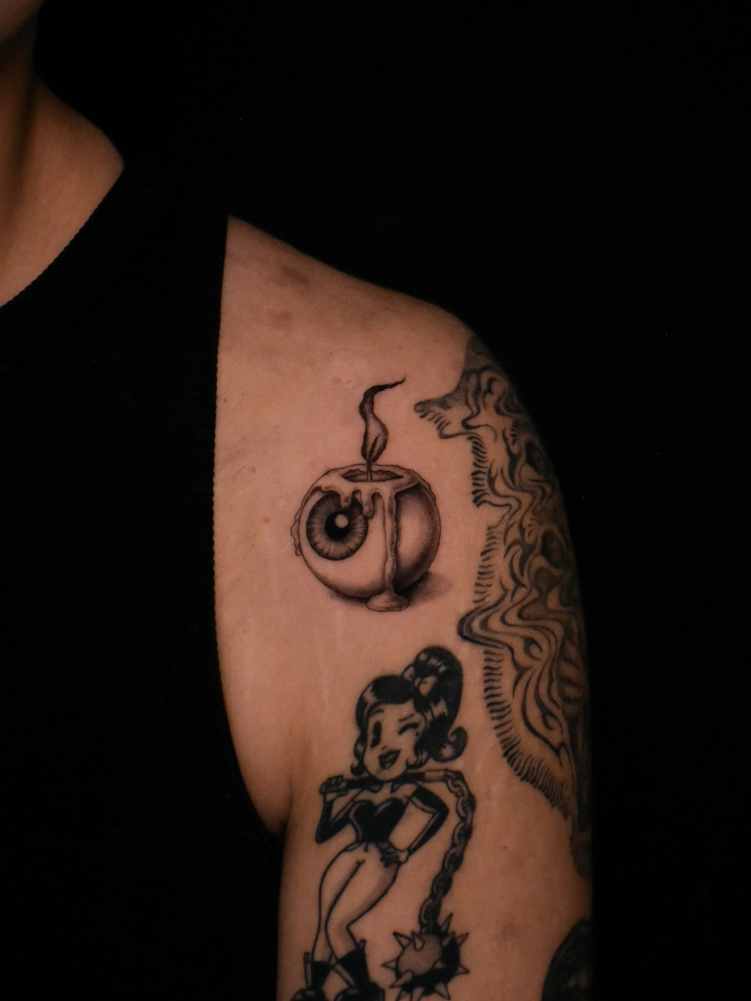 Best_creepy_eyeball_candle_tattoo_fineline_black_and_grey_2.JPG