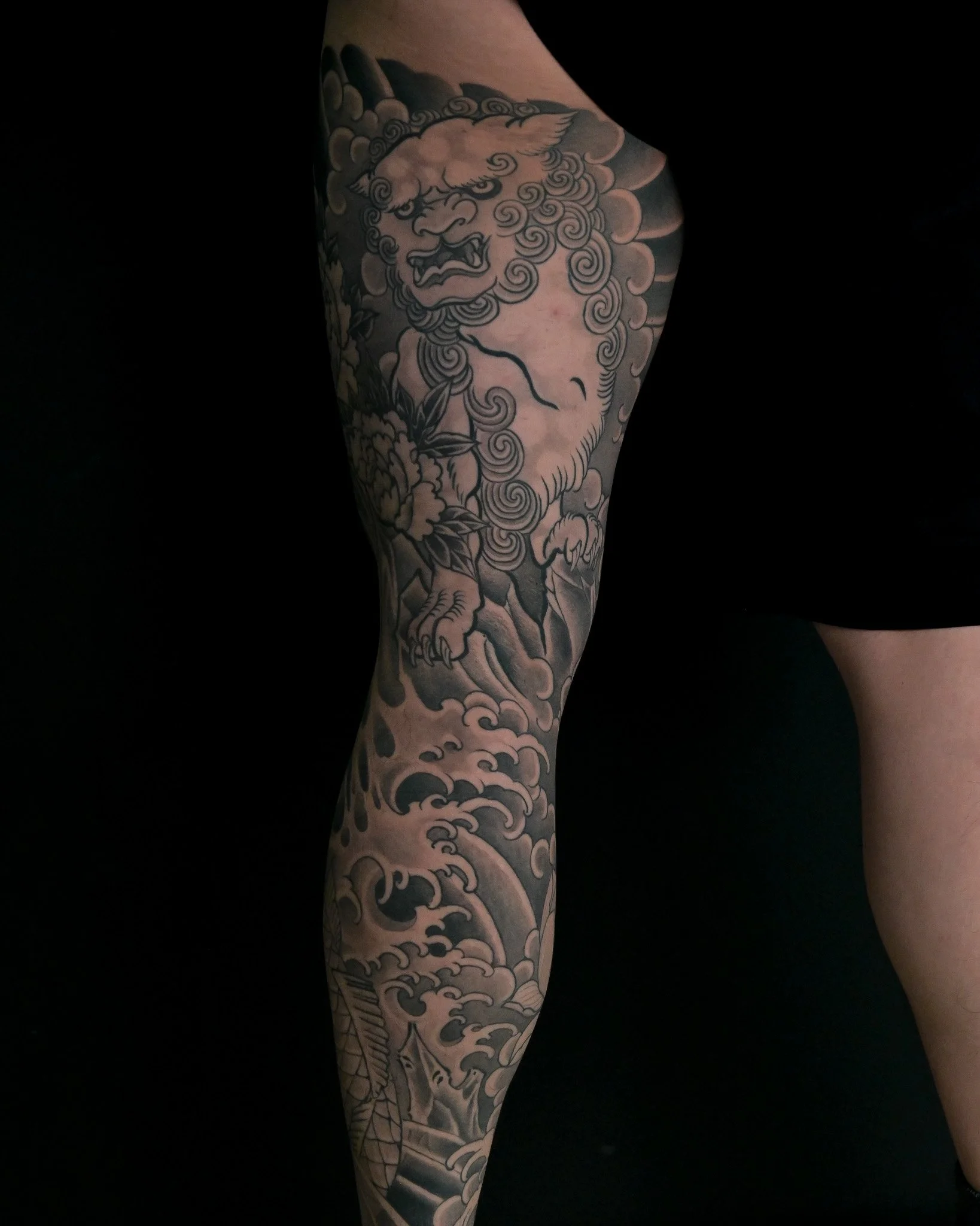 best-tattoo-shop-toronto-black-and-grey-japanese.jpg