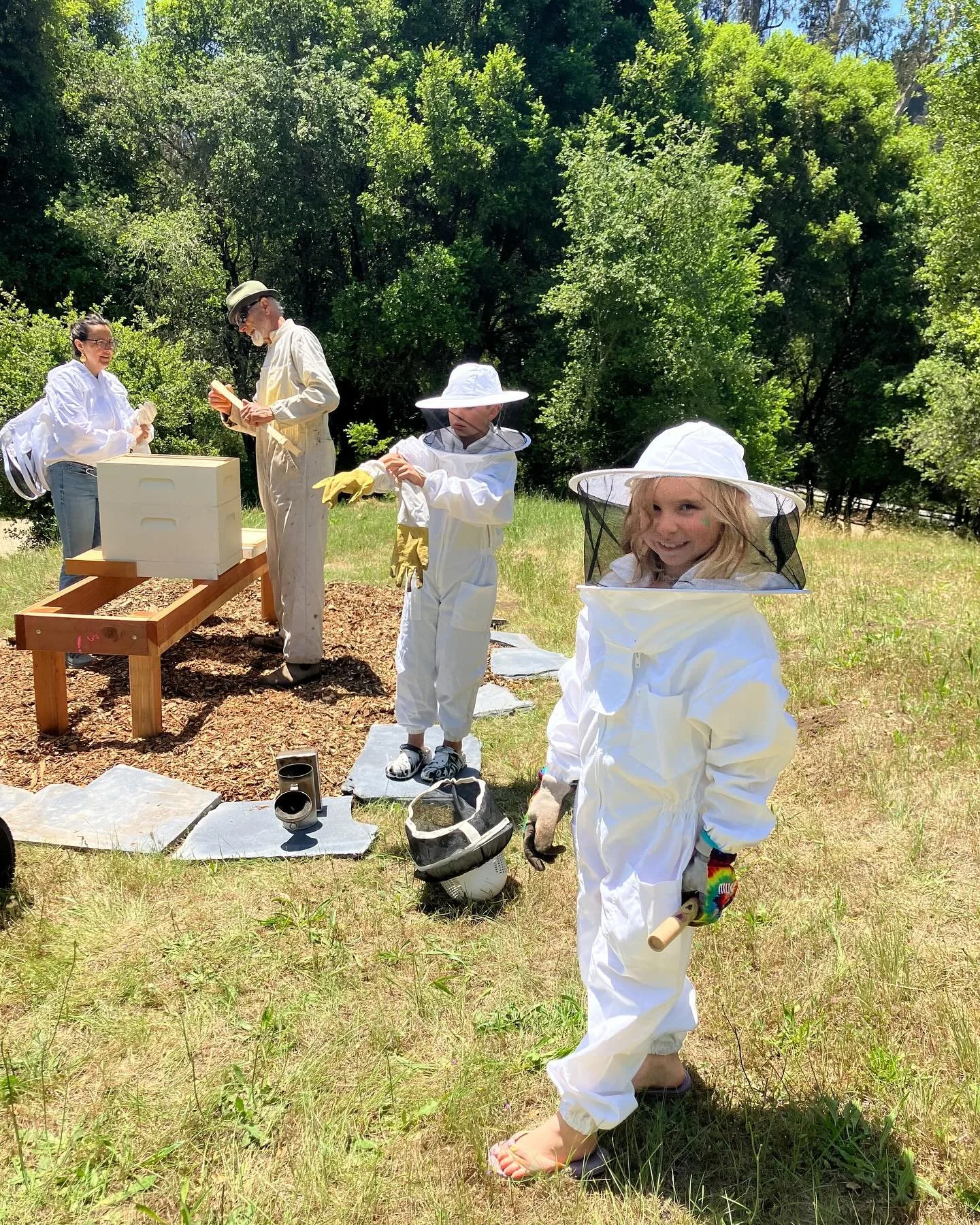 Beekeeping elective class. Teacher Kenza won a grant to set up beekeeping at Orchard. The bees have come and the kids are thrilled! #orchardschoolaptos #kidbeekeeper #farmschool