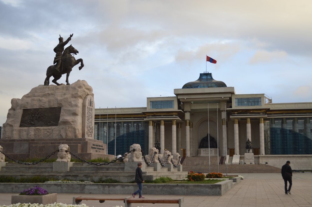 Damdin Sükhbaatar Monument & Chinggis Khaan Monument in background