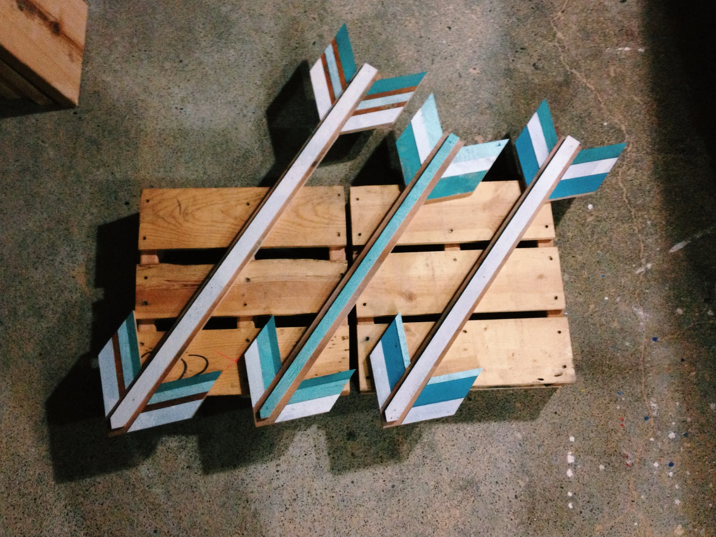 Arrows for a Retail Installment