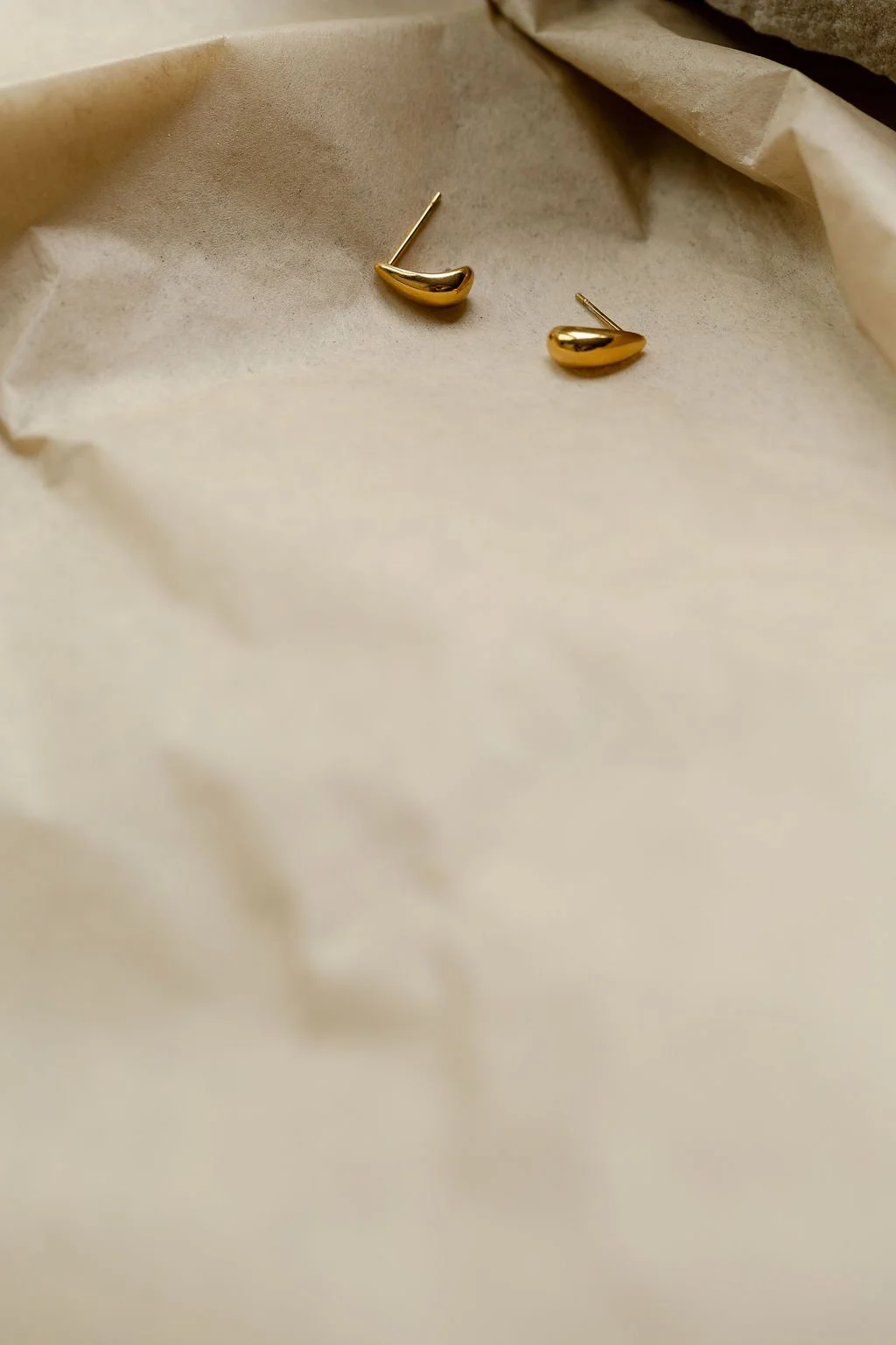 teardrop-studs-on-tissue.jpg
