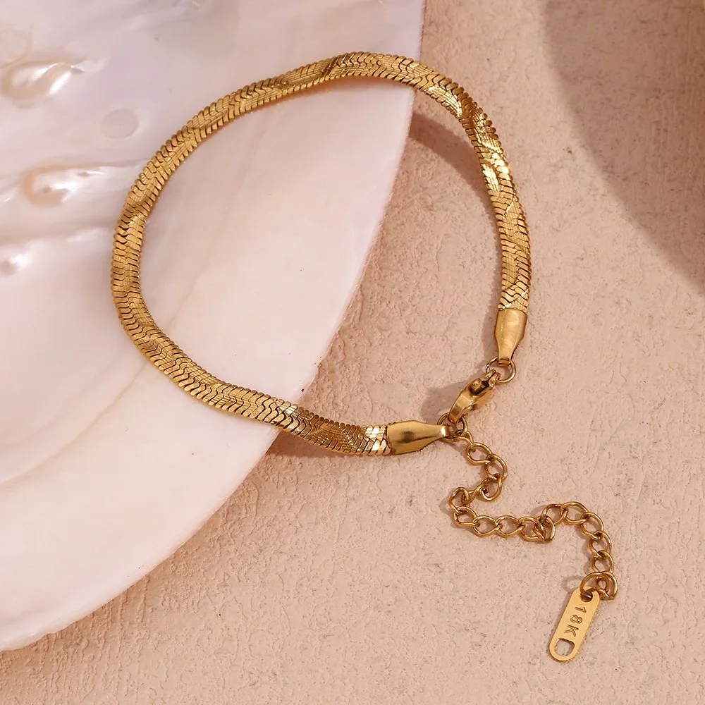 Wave_bracelet_gold3.jpg