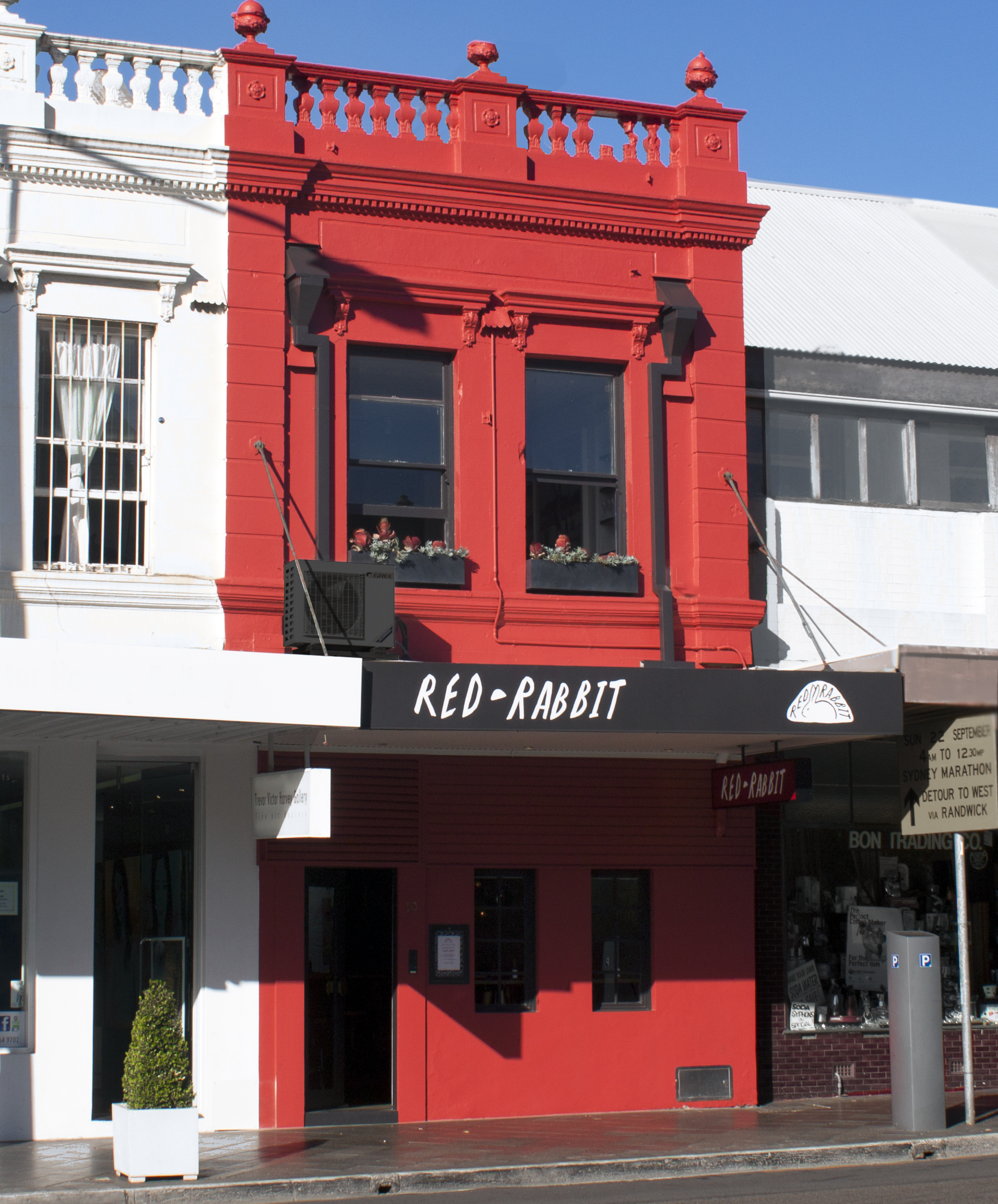 RED RABBIT - facade