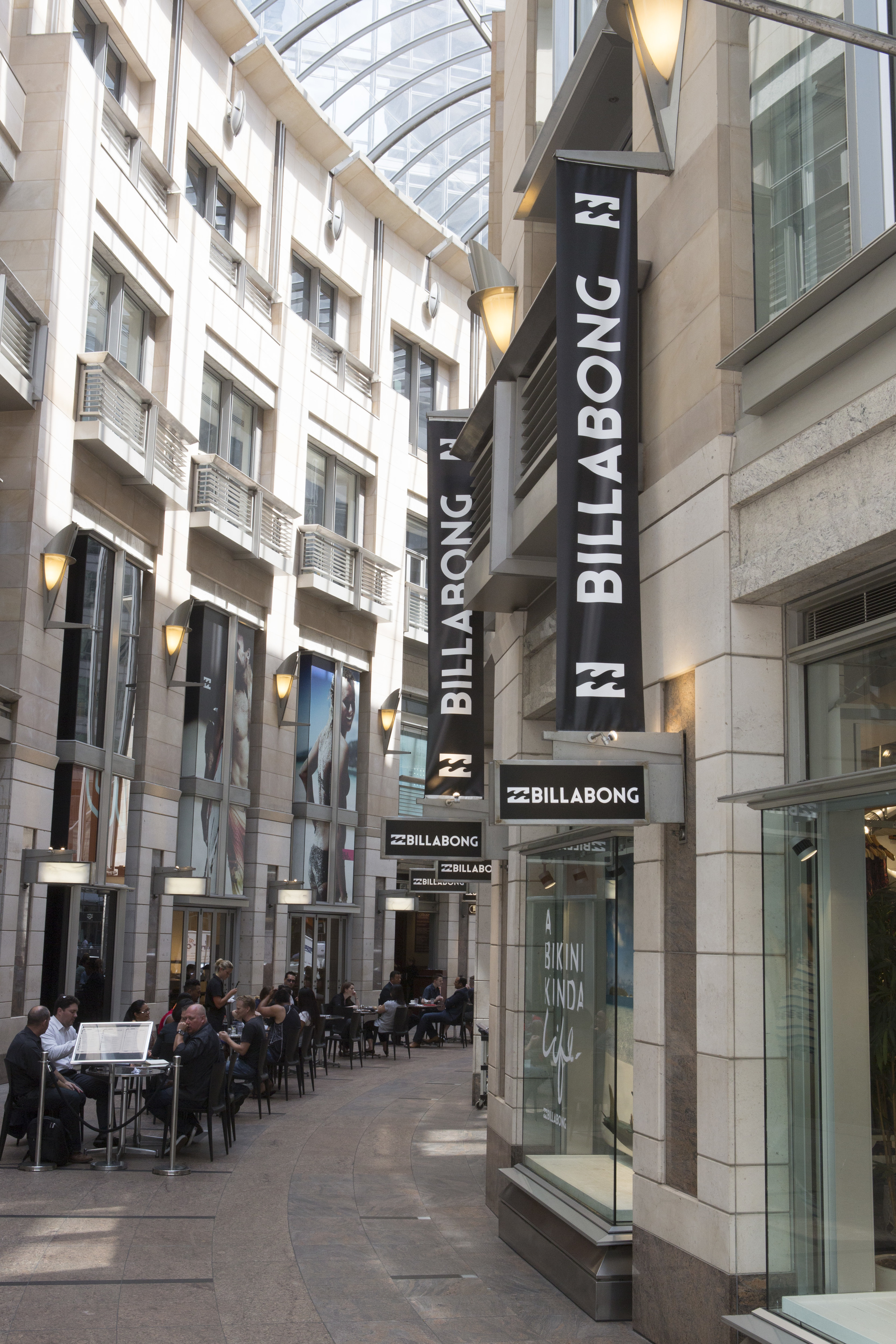 BILLABONG - pitt street mall sydney