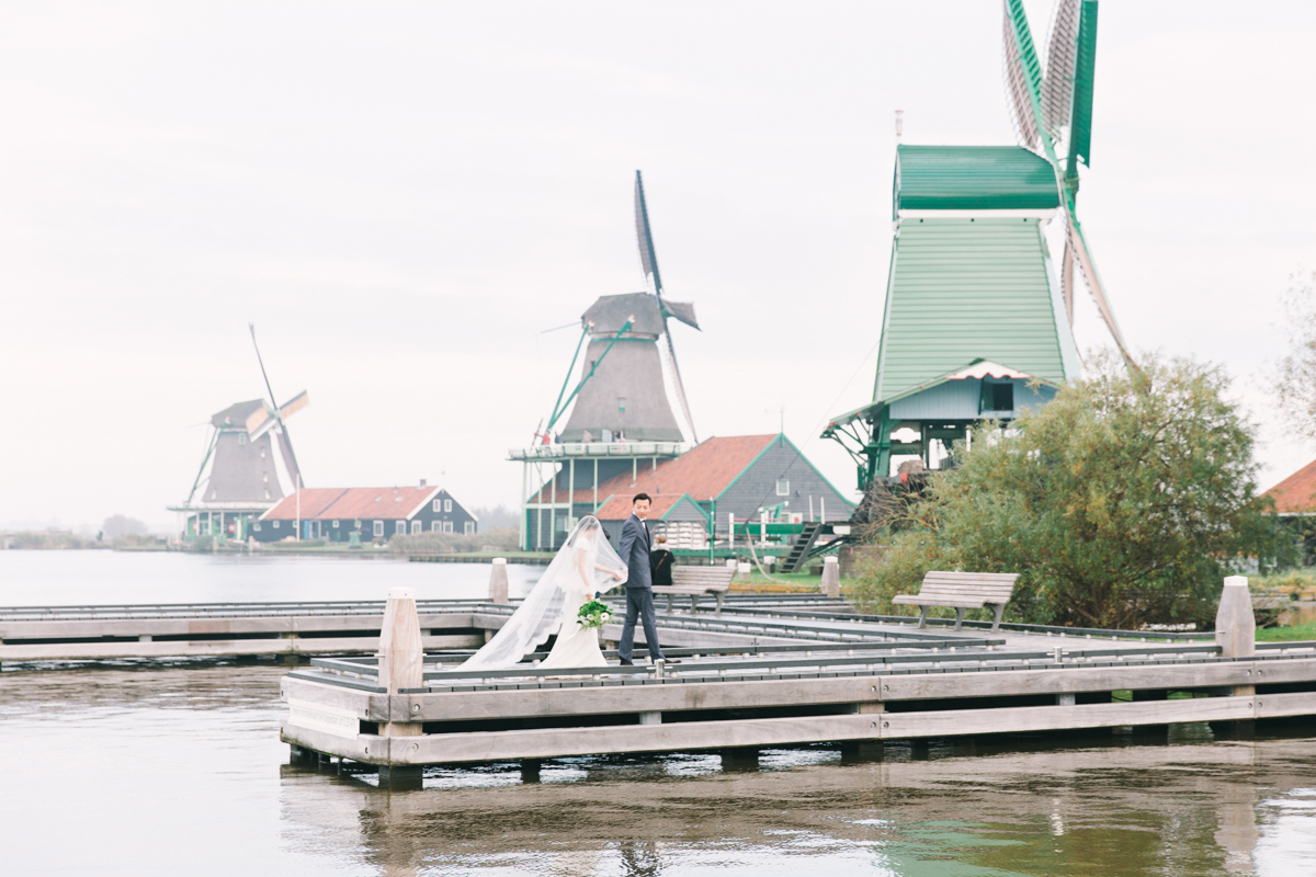 Dutch-windmill-wedding-ideas