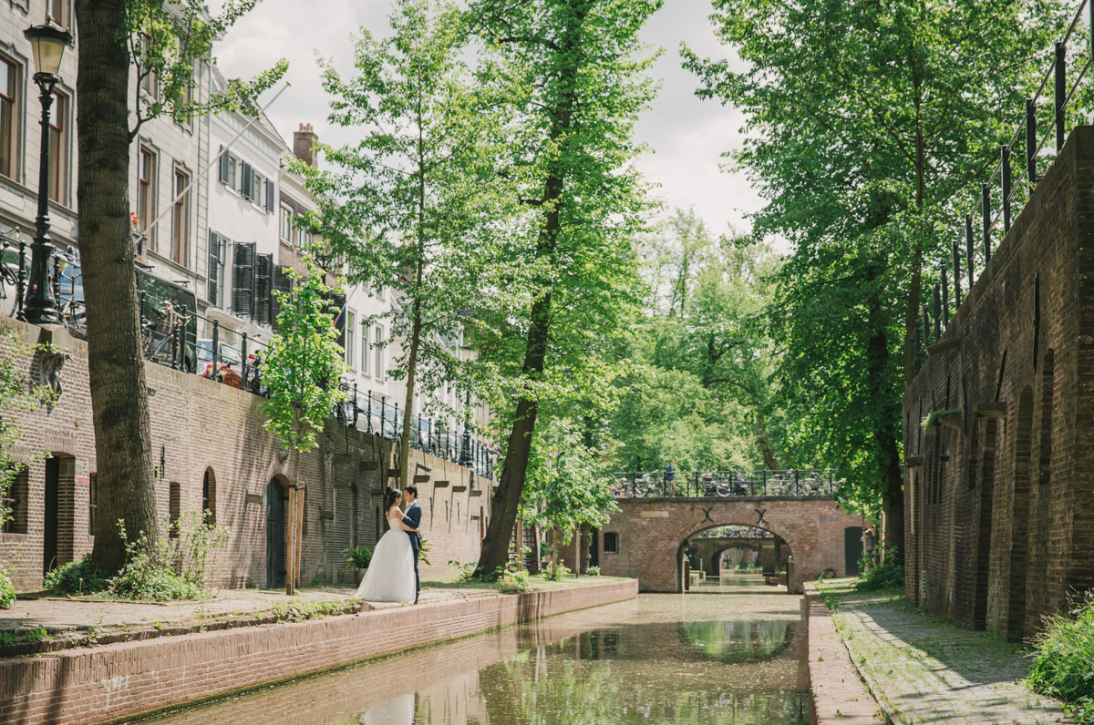 romantische-zomerse-builoft-utrecht-trouwfotograaf