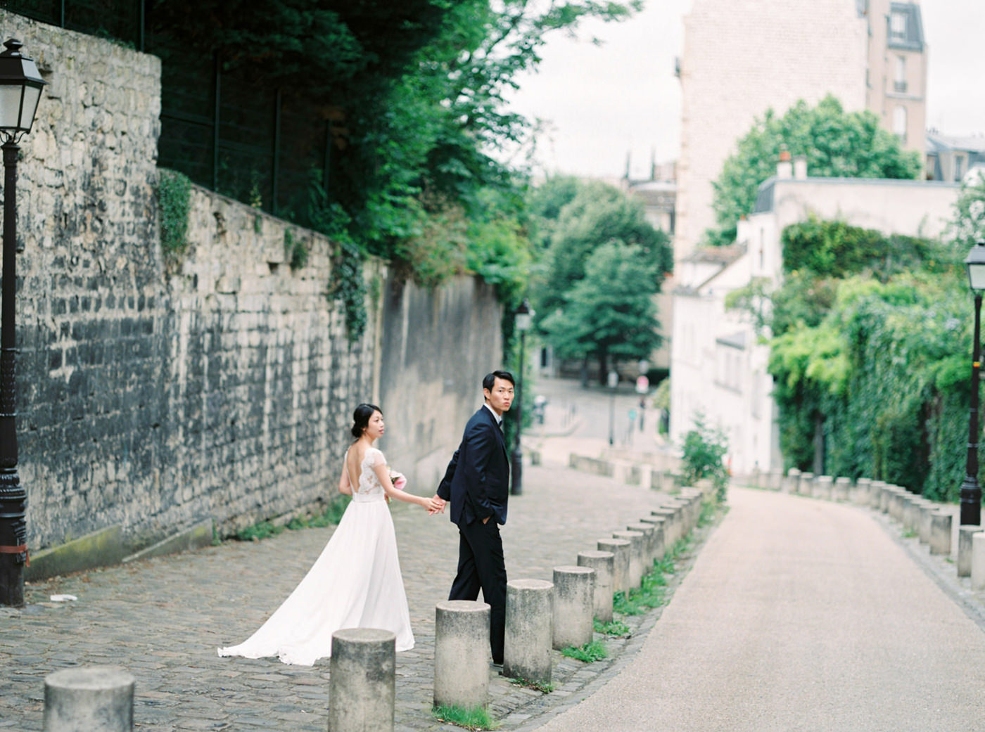 Intimate_Paris_Wedding_Montmatre_Photoshoot_Engagement_session