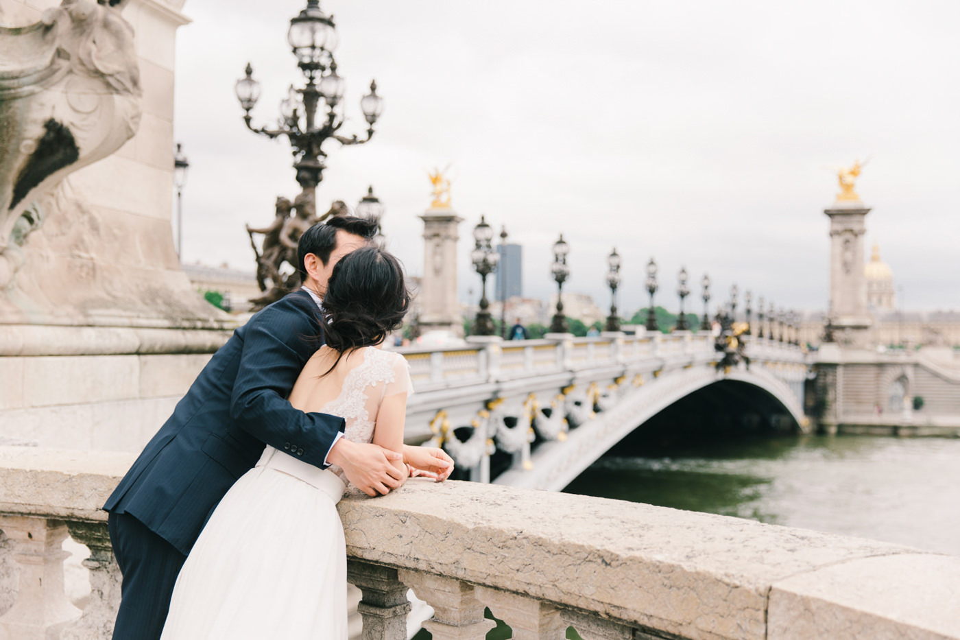 Intimate_Paris_Wedding_Pont_Alexandre_III_Photoshoot_Engagement_