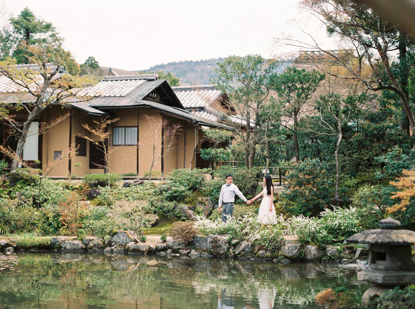 Japan_Engagement_Photographer_prewedding_cherry_blossom_Nara