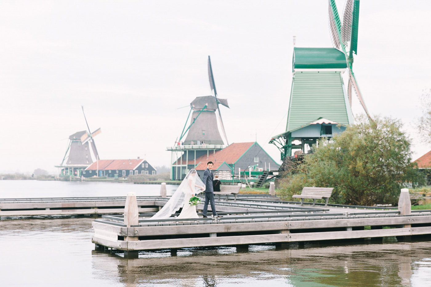 Fine_Art_Photographer_Bridal_Session_in_Zaanse_Schans_Amsterdam_