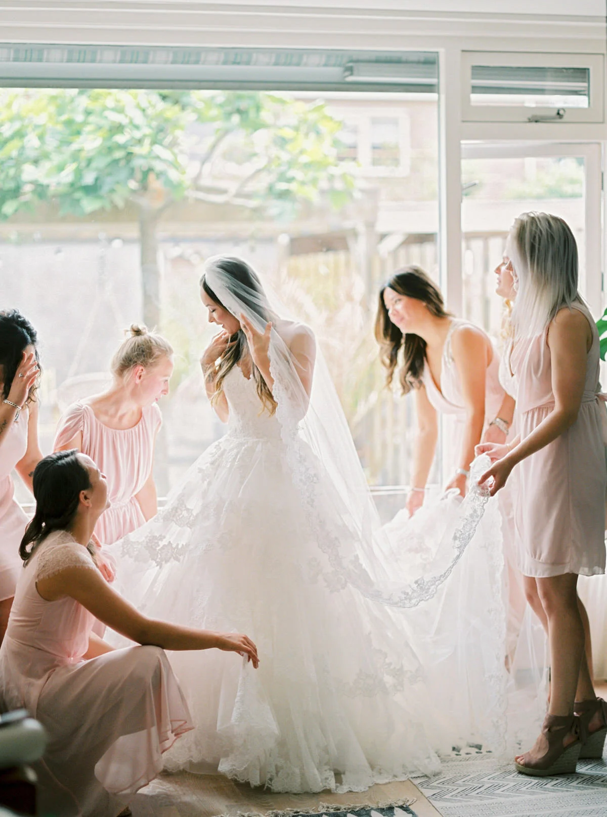 Romantic European castle wedding in Groot Warnsborn | Melissa &amp; Lorin