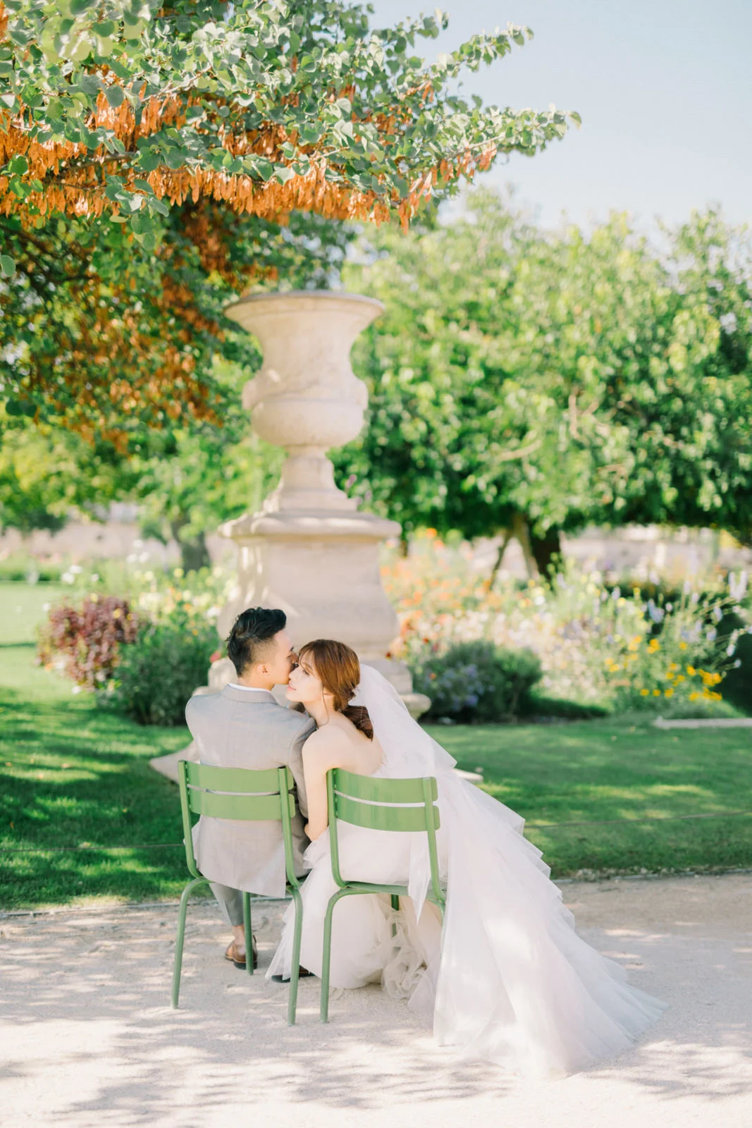 Museum Louvre Paris Pre Wedding Photography by CHYMO & MORE