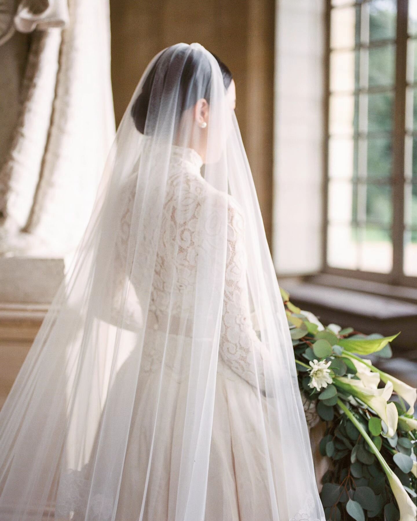 Majestic and divine.
Mid-August in @chateaudechamplatreux 
-
#frenchchateauwedding #chateauwedding #chateaudechamplatreux #frenchweddingphotographer #franceweddingphotographer #francedestinationwedding #parisweddingphotographer #parisdestinationweddi