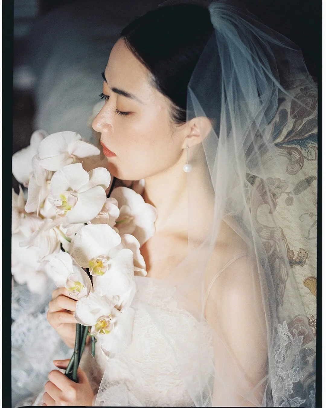 Garden of Eden on Lake Como | chapter.2
-
Villa Balbiano, Lake Como

Film developed by my incredible lab @malvarrosa_filmlab 
Planning&amp;Design @monsterhuahua_events 

.
.
.

Villa Balbiano wedding | Villa Balbiano wedding photographer | Villa Balb