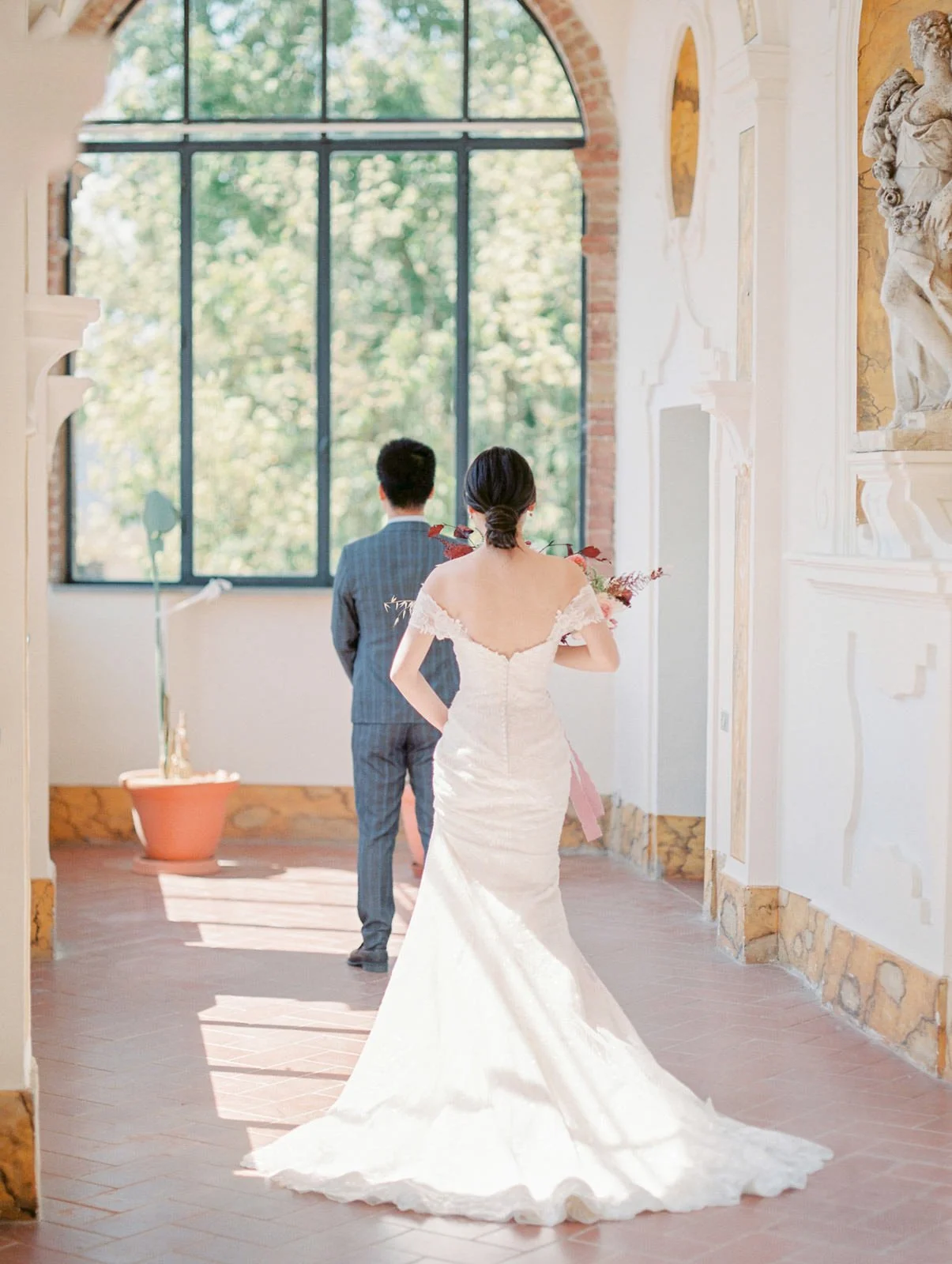 tuscany-elopement-photo-by-chymo-more-6.jpg