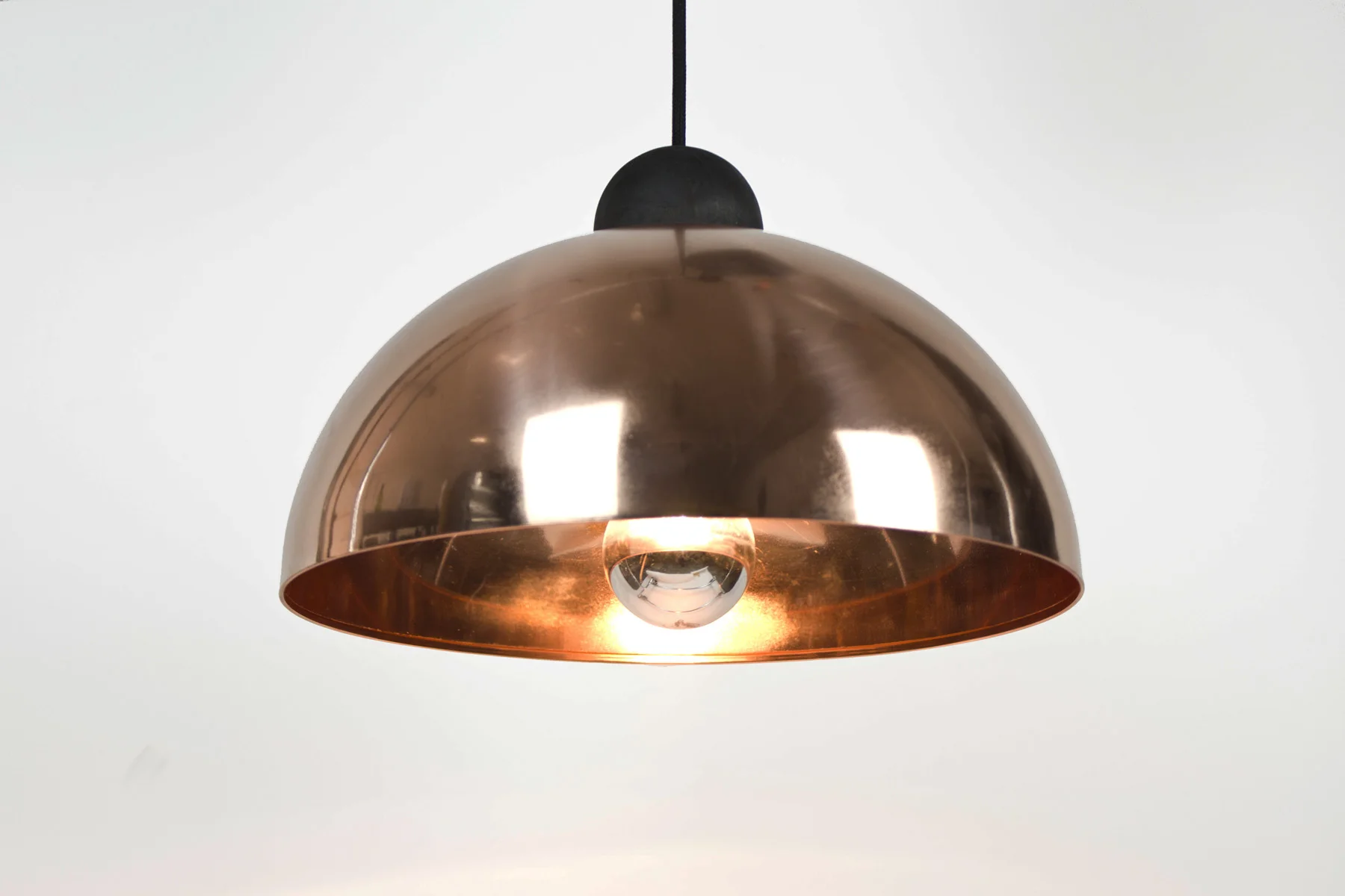 UpDown_PendantLight_BenTovimDesign_Copper_Obsidian2.jpg