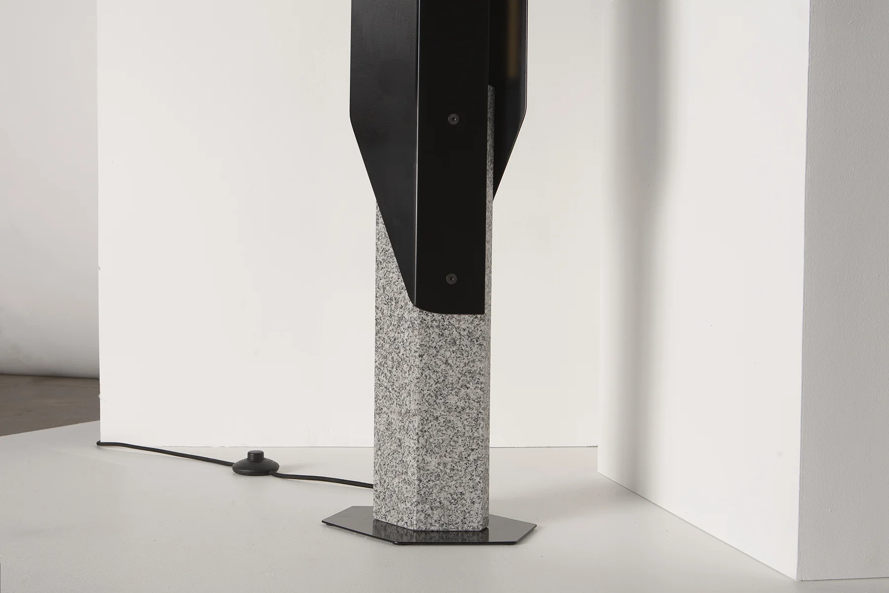 BentovimDesign_FoldLamps_3.jpg