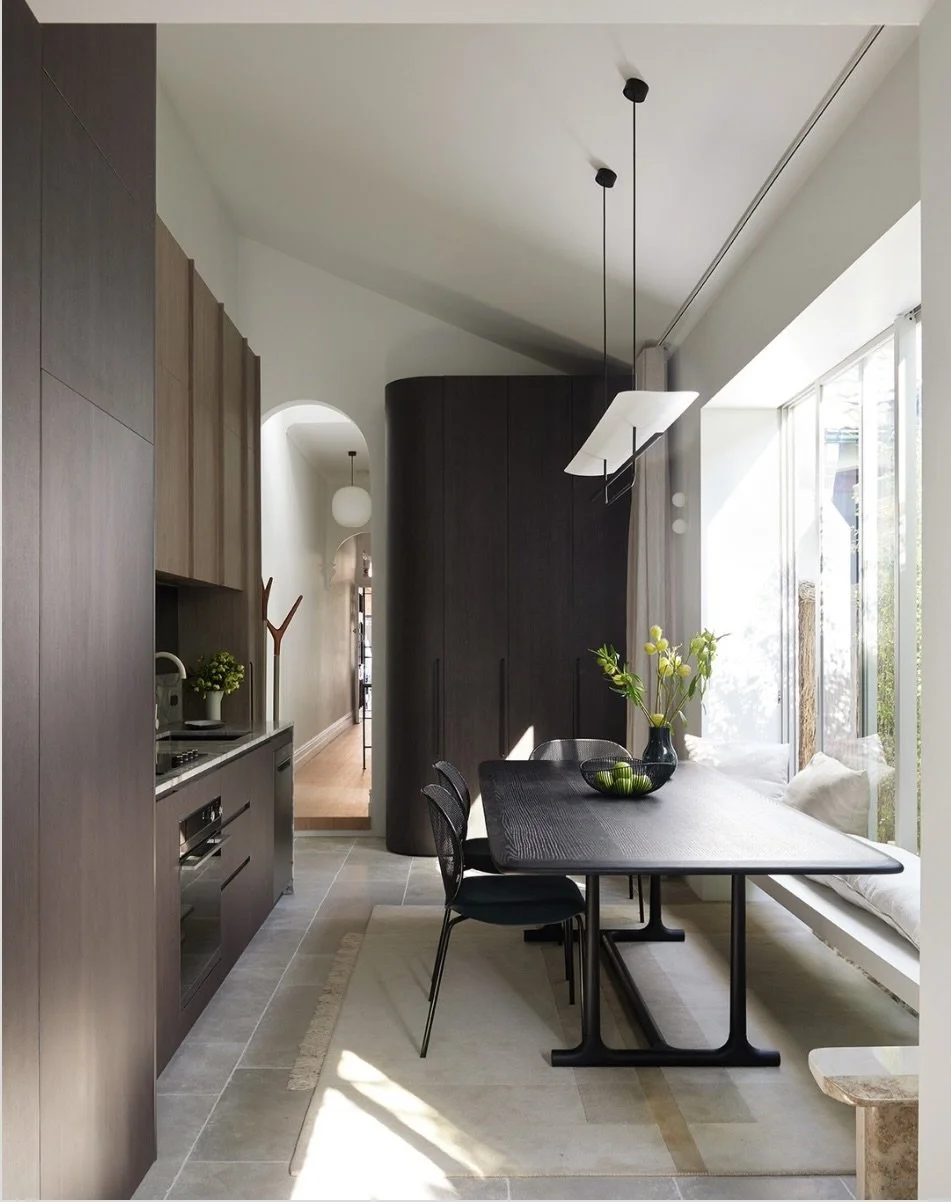Surry Hills Terrace

Maximising the footprint through soaring ceilings and light-filled connectivity.

Reflector Linear Pendant emphasizes the vertical volume, introducing a refined line of indirect light that anchors the dining space.

Architecture: